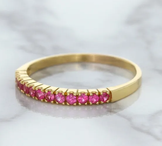 0.35ctw Round Pink Sapphire Ring in 18K Rose Gold
