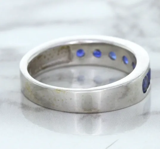 1.22ctw Round Blue Sapphire Ring in 18K White Gold