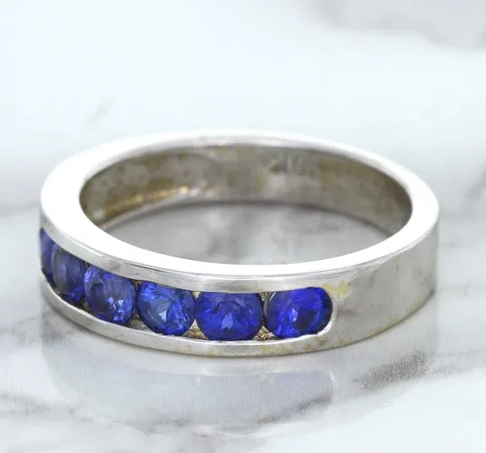 1.22ctw Round Blue Sapphire Ring in 18K White Gold
