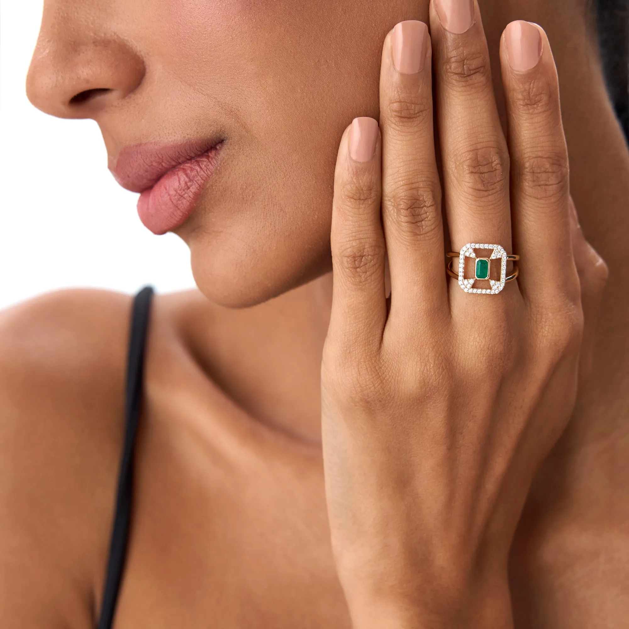 14k Art Deco Design Emerald Halo Ring
