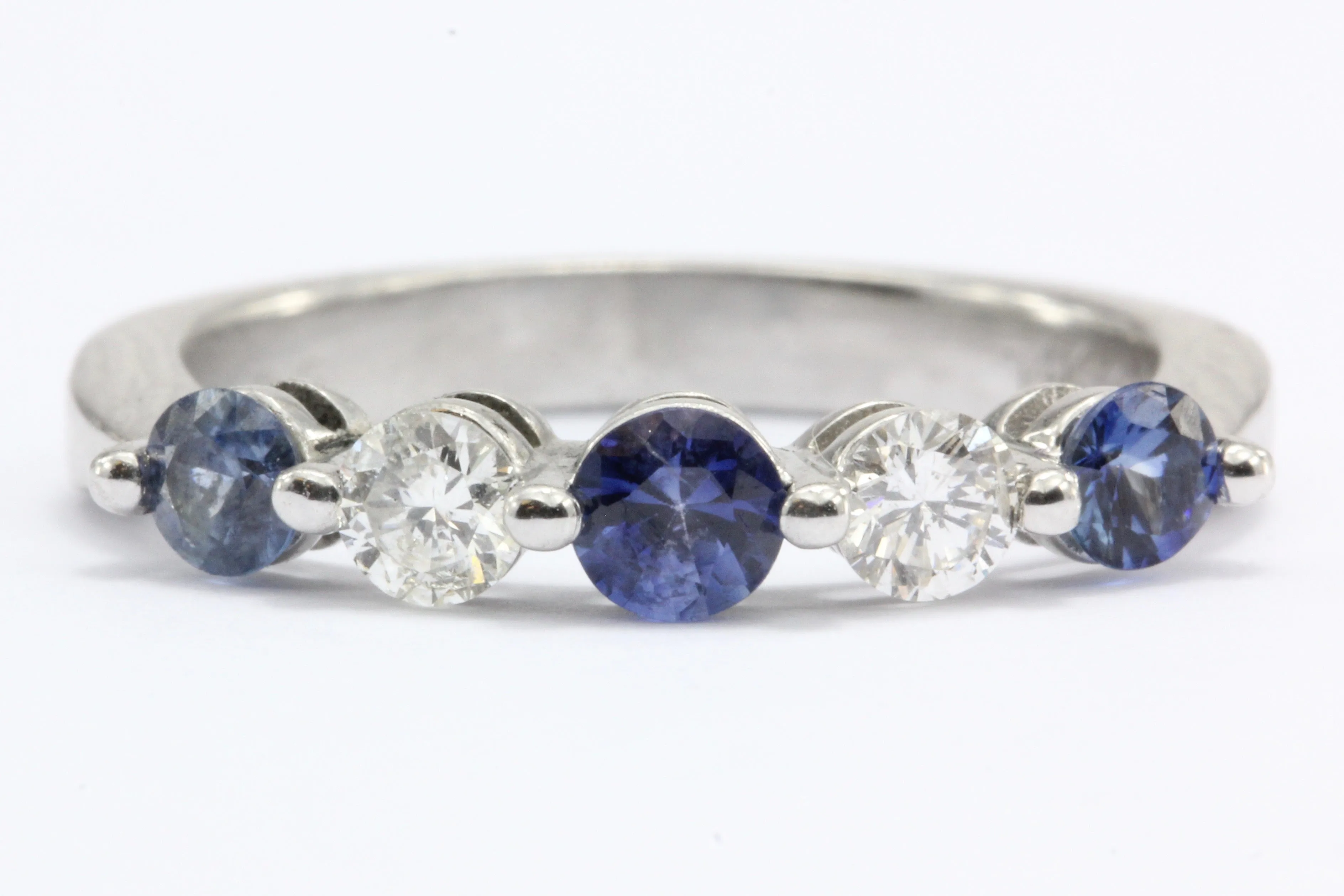 14K White Gold Diamond & Blue Sapphire Ring