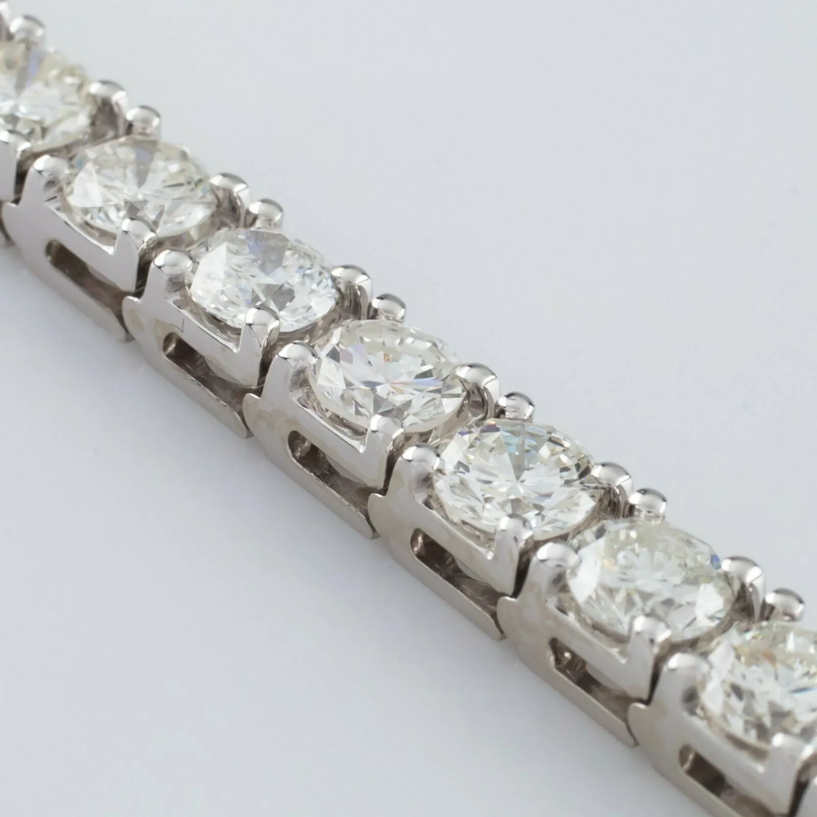 14k White Gold Tennis Bracelet 13.98 ct TDW VS - SI, I - J 7" Long