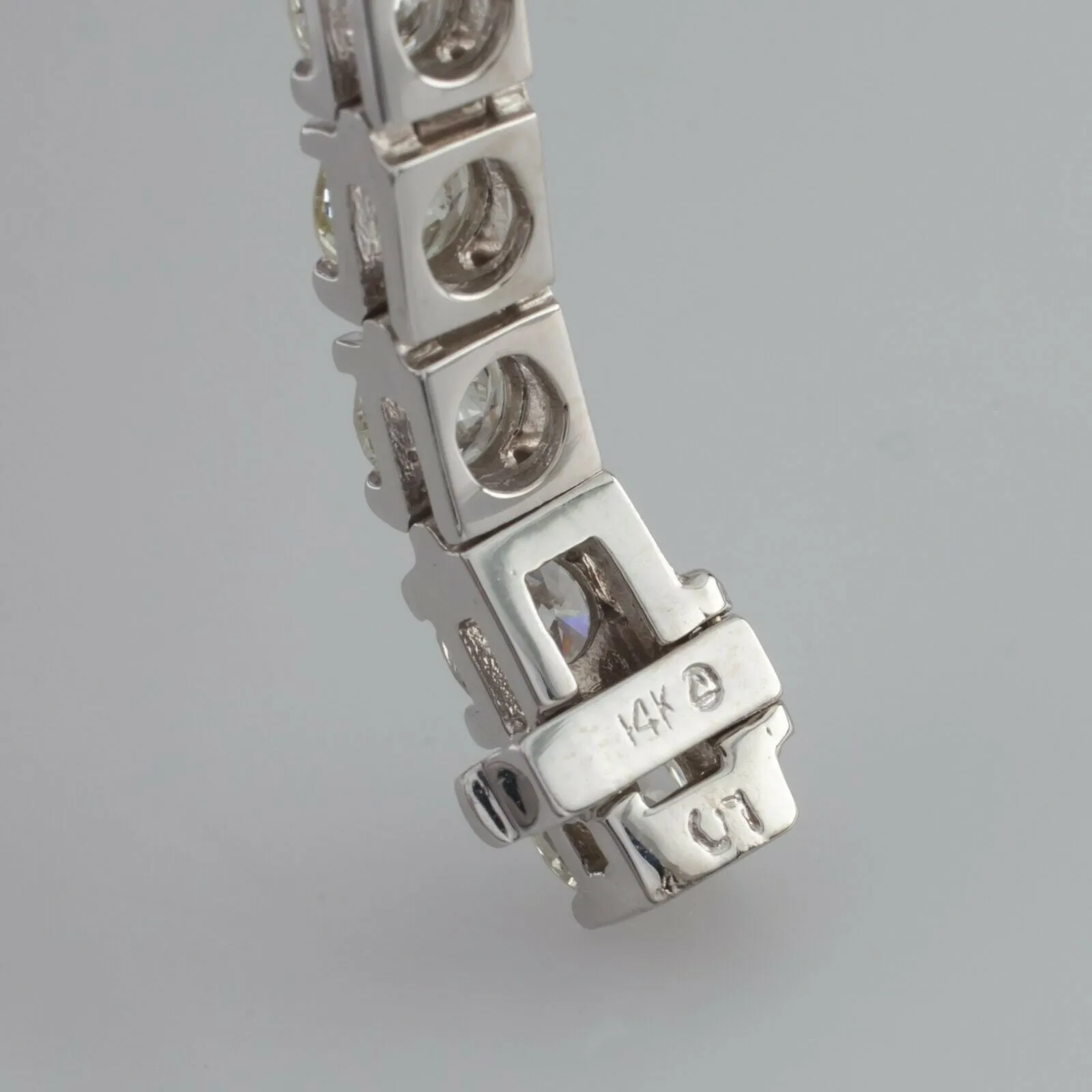 14k White Gold Tennis Bracelet 13.98 ct TDW VS - SI, I - J 7" Long