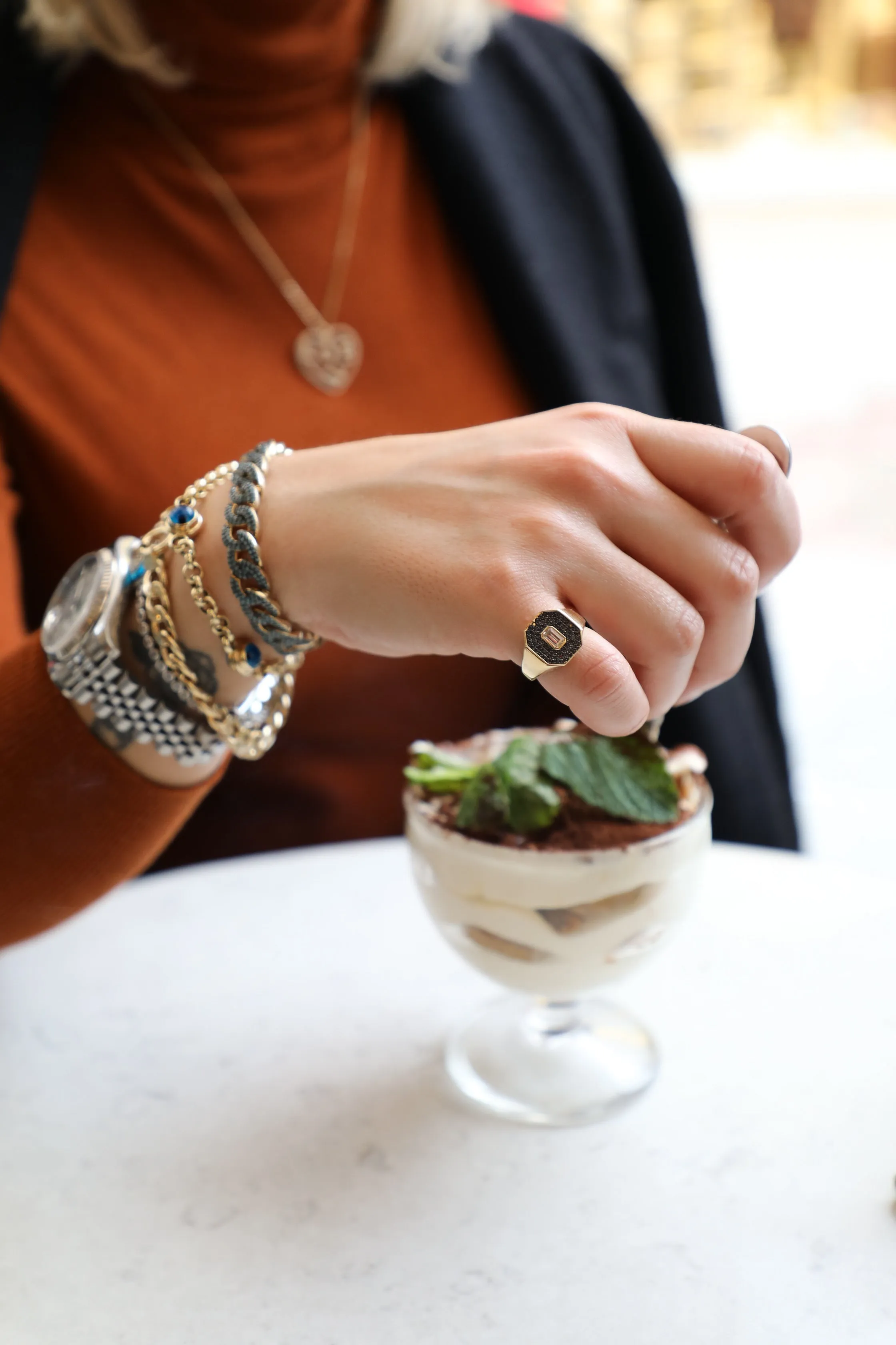 14K YELLOW GOLD BLUE SAPPHIRE BAGUETTE RING