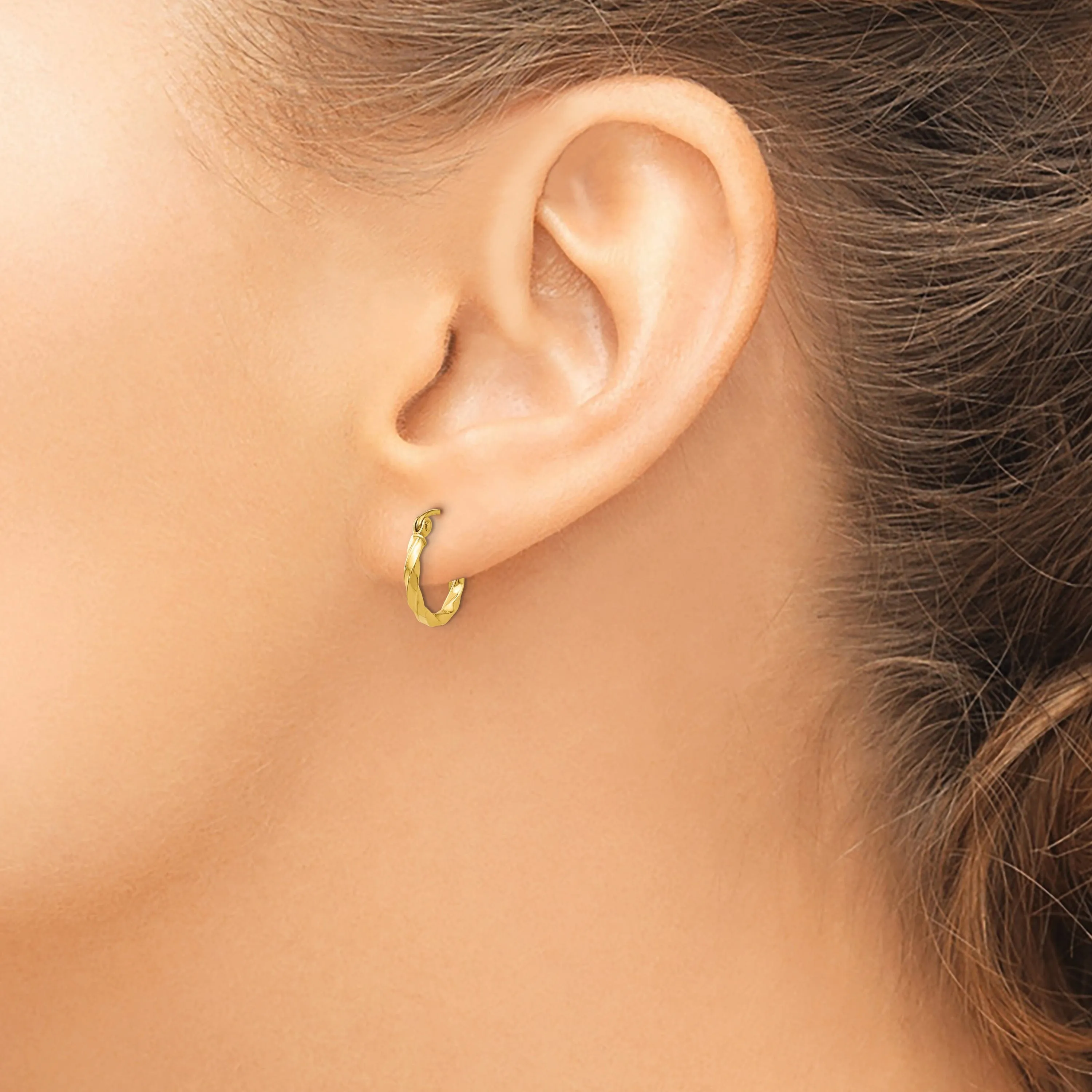 14k Yellow Gold Twist Polished Hoop Earring