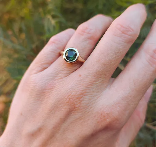 1.5ct Green Australian sapphire 9ct Yellow Gold Ring