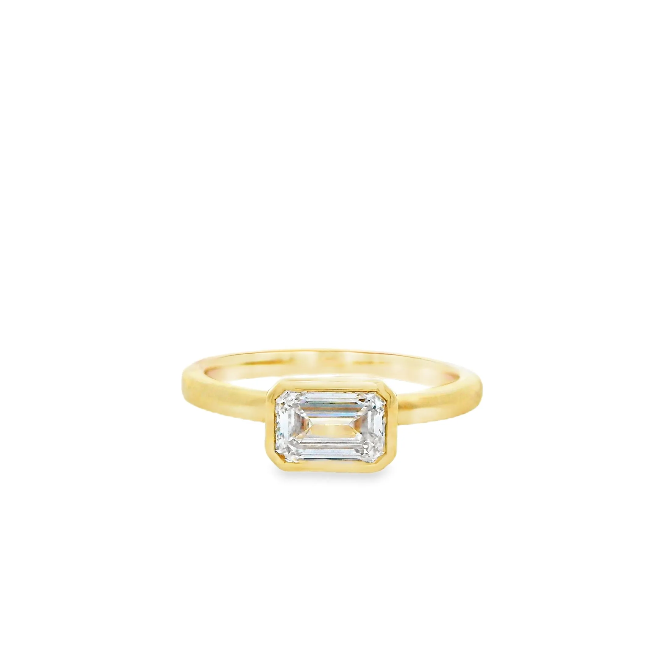 18ct Yellow Gold 1.02ct Emerald Cut Lab Grown Diamond Solitaire Ring