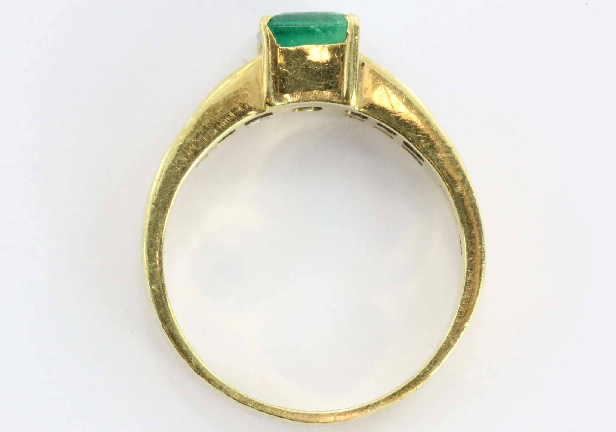 18k Gold 1.5 Carat Emerald & Pave Set Diamond Ring