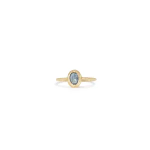 18k Oval Blue Sapphire Ring