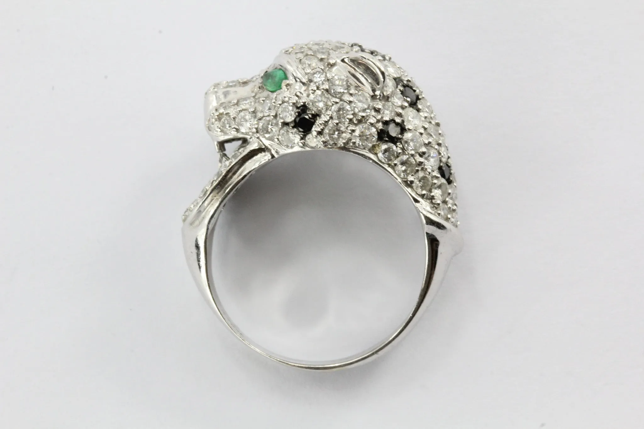 18K White Gold Diamond & Emerald Figural Leopard Jaguar Ring