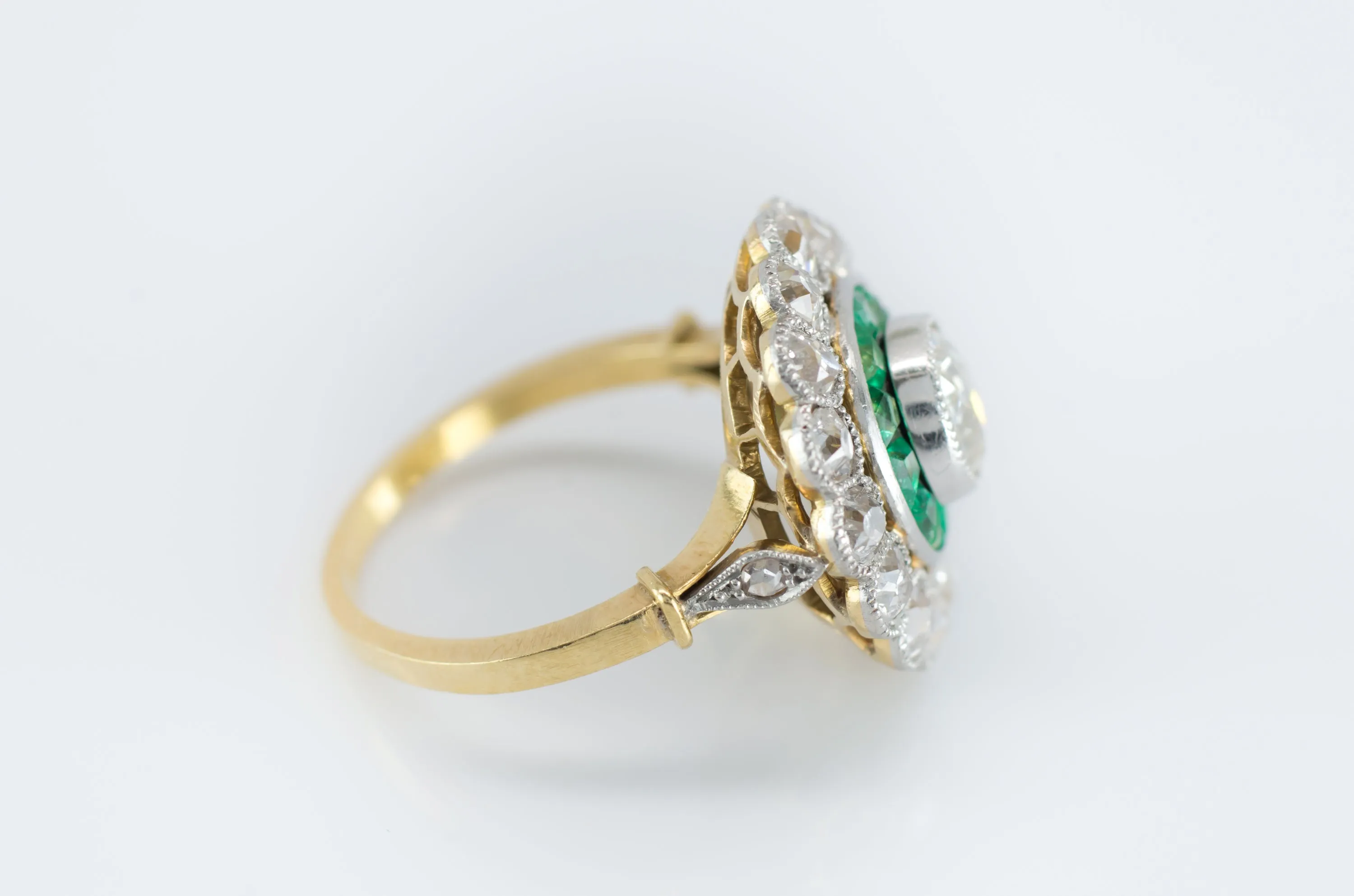 2.9CTW EMERALD AND OLD MINE CUT TARGET RING