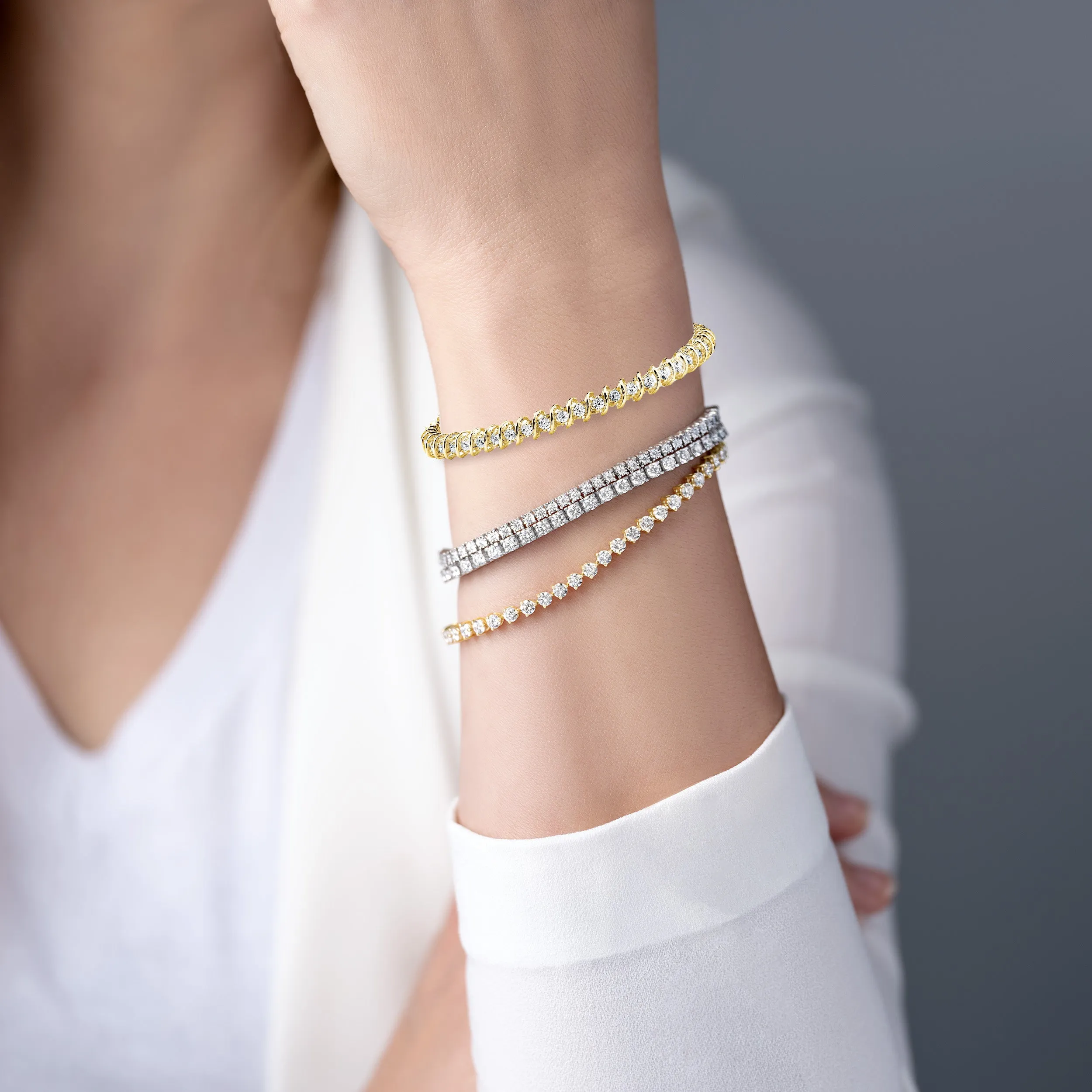 3.0 ctw Round Diamond Tennis Bracelet "S" Bar Style