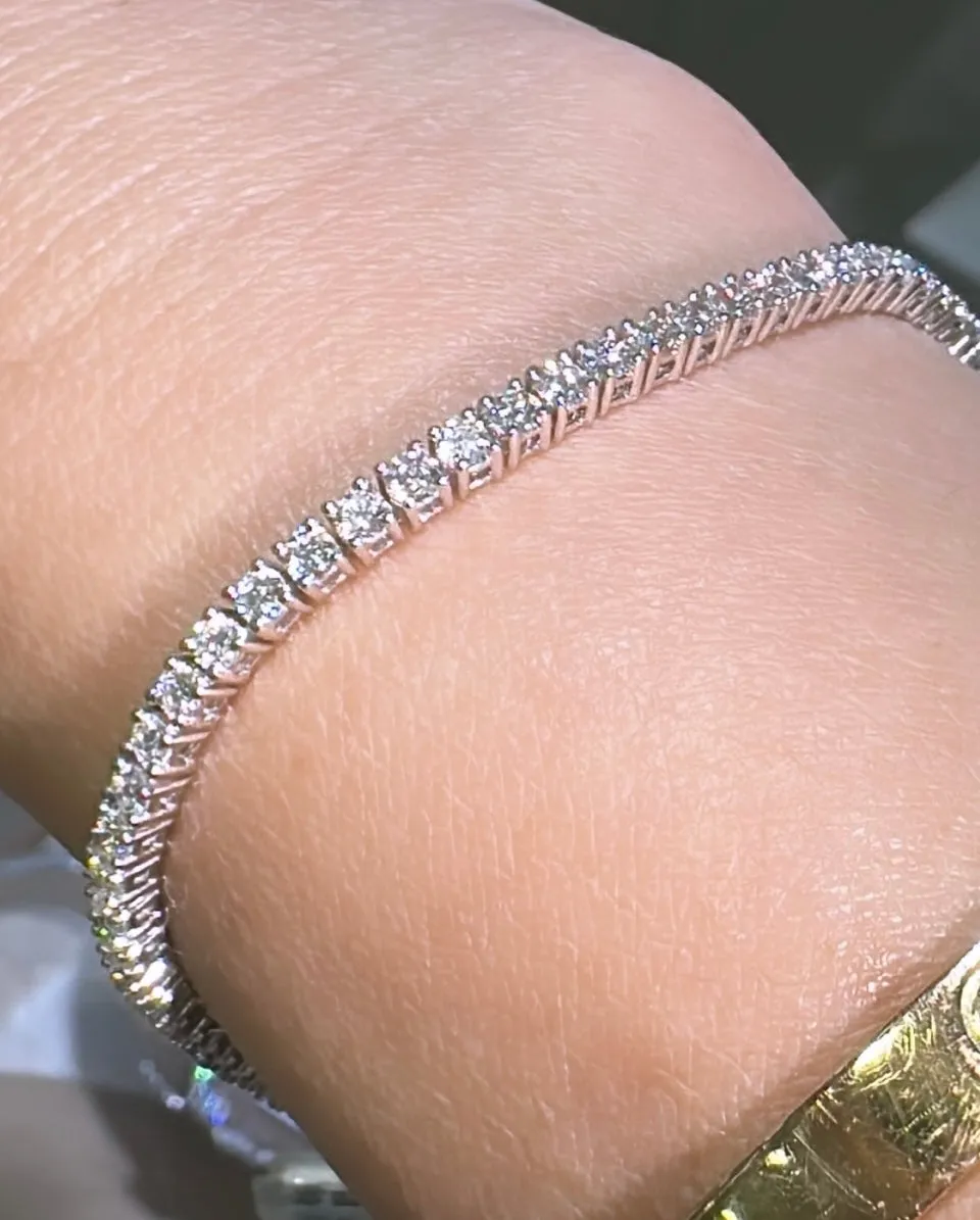 3.50ct tw Classic Diamond Riviera Line Tennis Bracelet