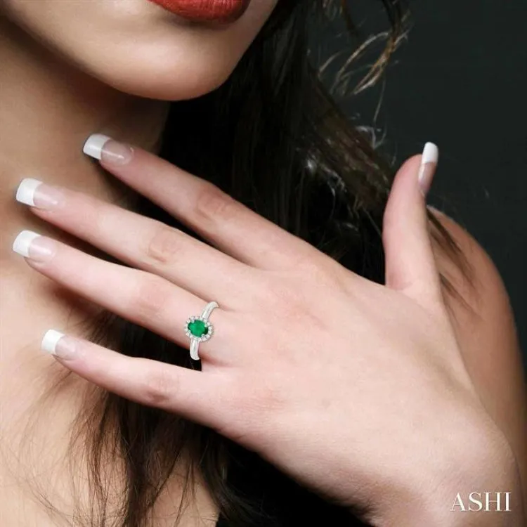 6x4 MM Oval Shape Emerald and 1/6 Ctw Round Cut Diamond Ring in 14K White Gold