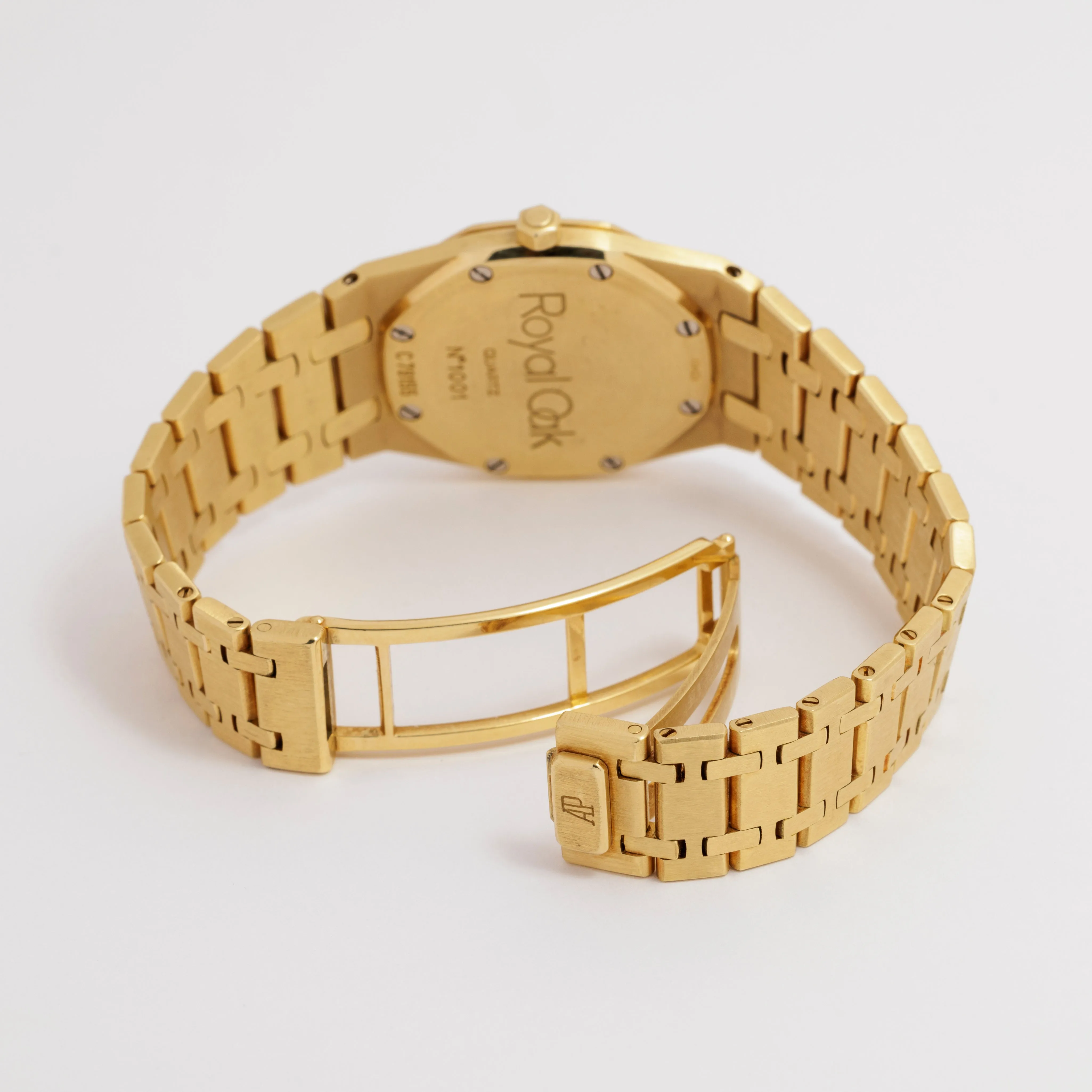 AUDEMARS PIGUET ROYAL OAK 18 KARAT C SERIAL