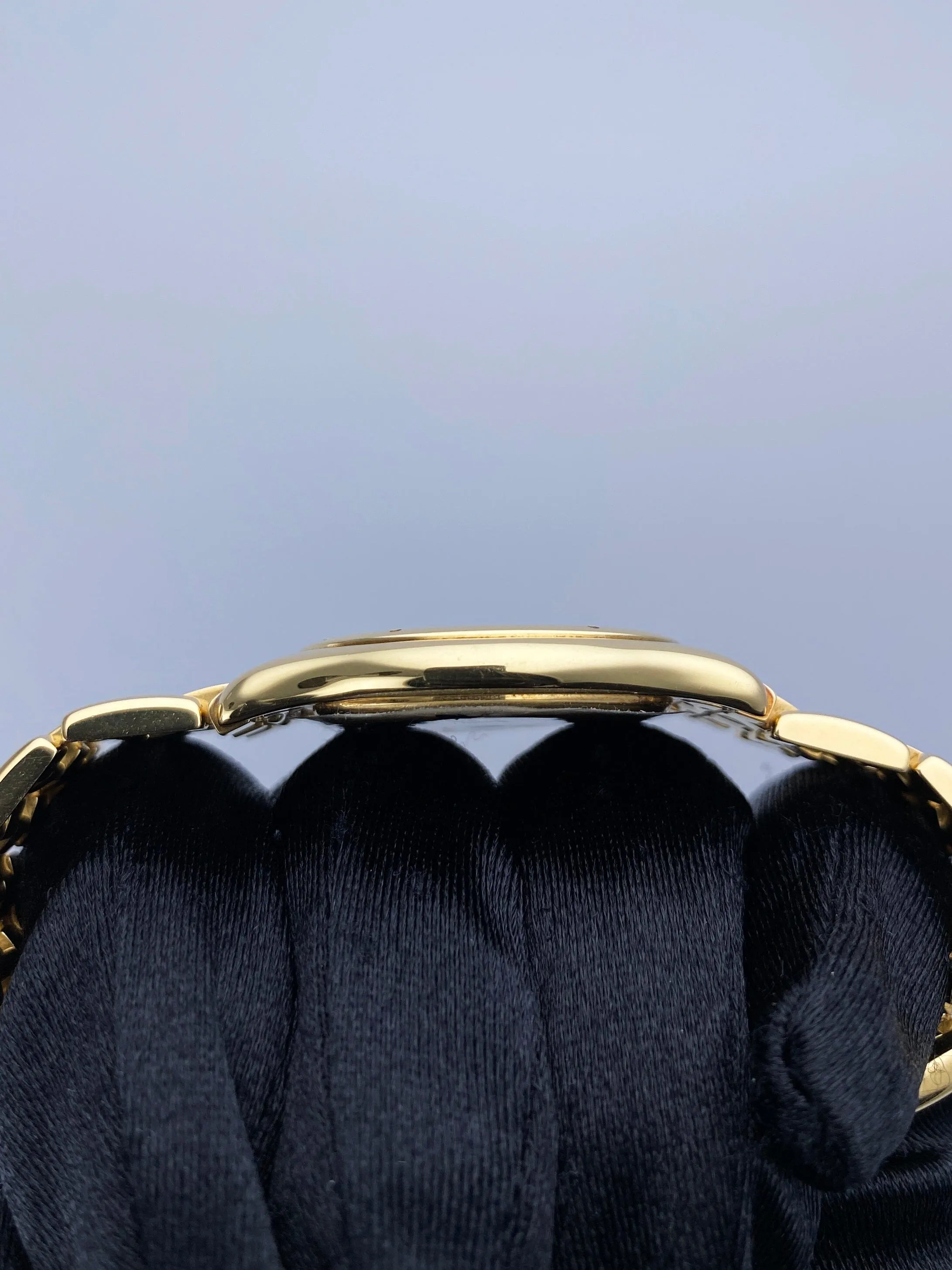 Cartier Cougar Figaro W25013B9 18k Yellow Gold Watch