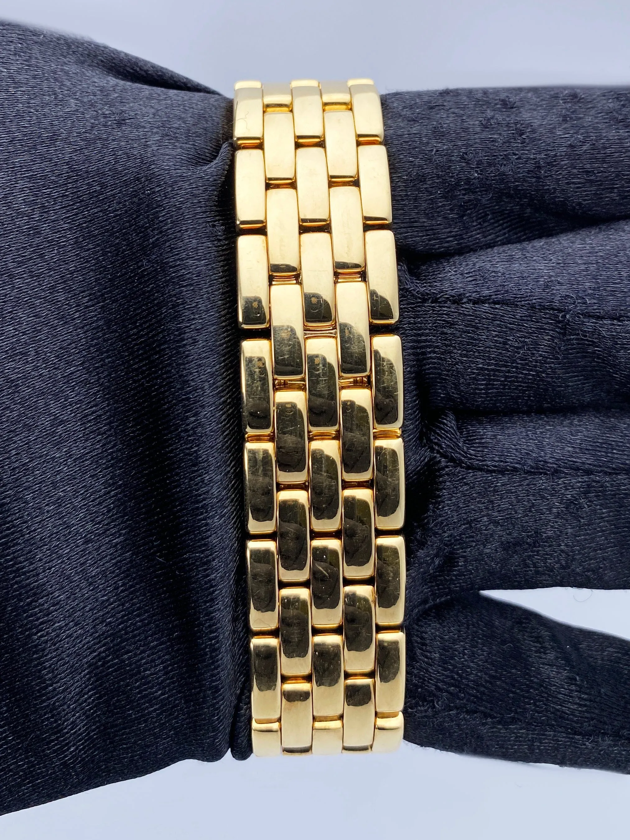 Cartier Cougar Figaro W25013B9 18k Yellow Gold Watch