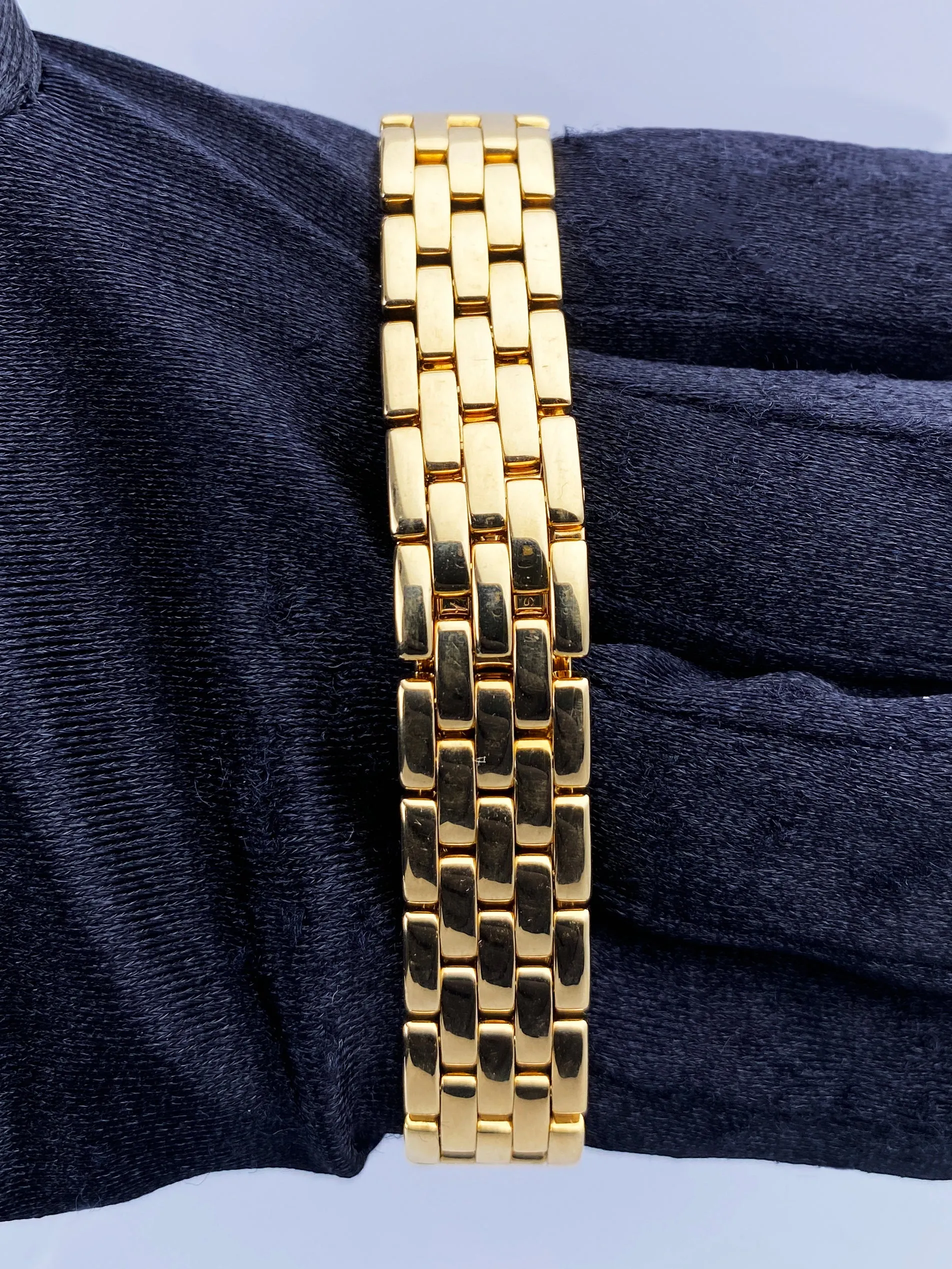 Cartier Panthere 18K Yellow Gold Ladies Watch