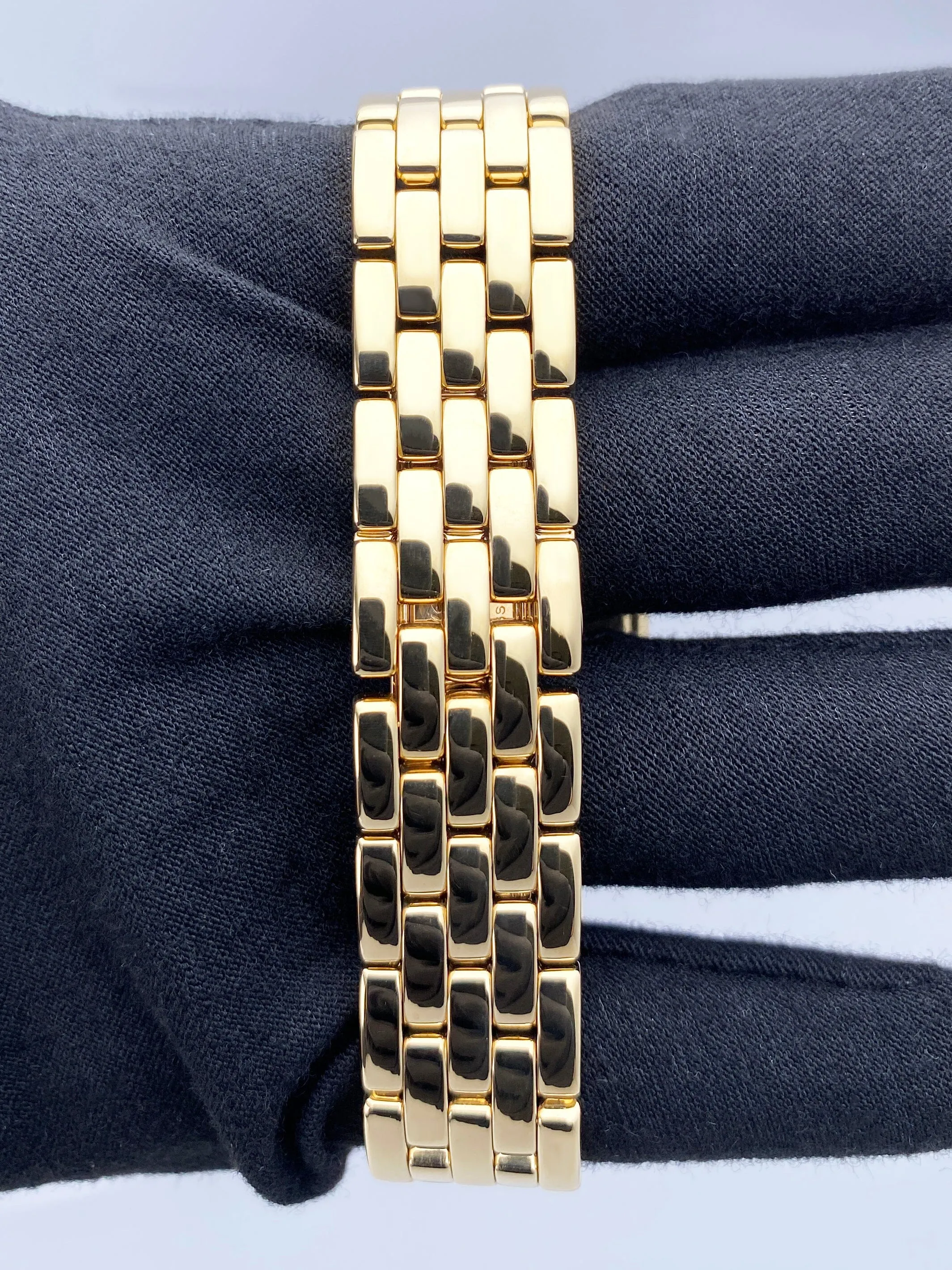 Cartier Panthere Large W25014B9 18K Yellow Gold Watch