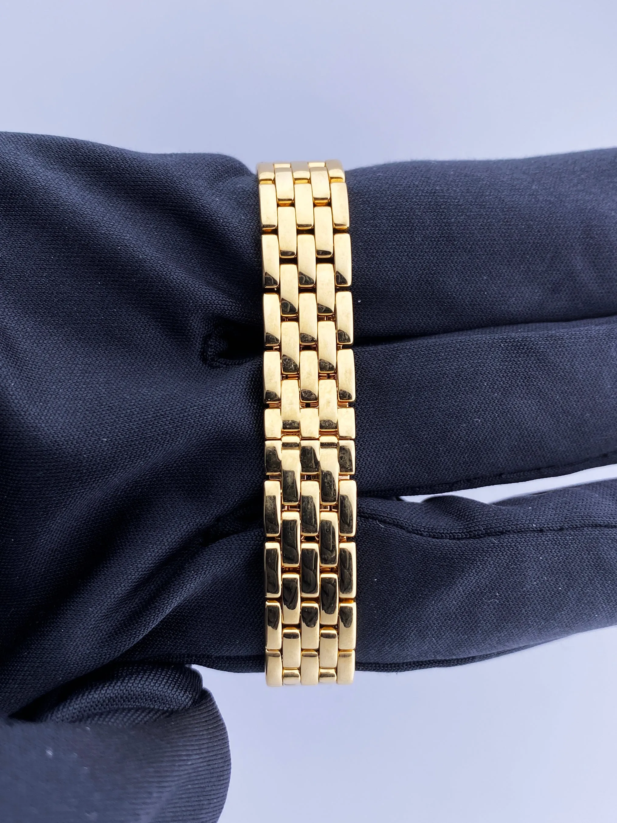 Cartier Panthere Mini 1131-1 18K Yellow Gold & Diamond Set Ladies Watch