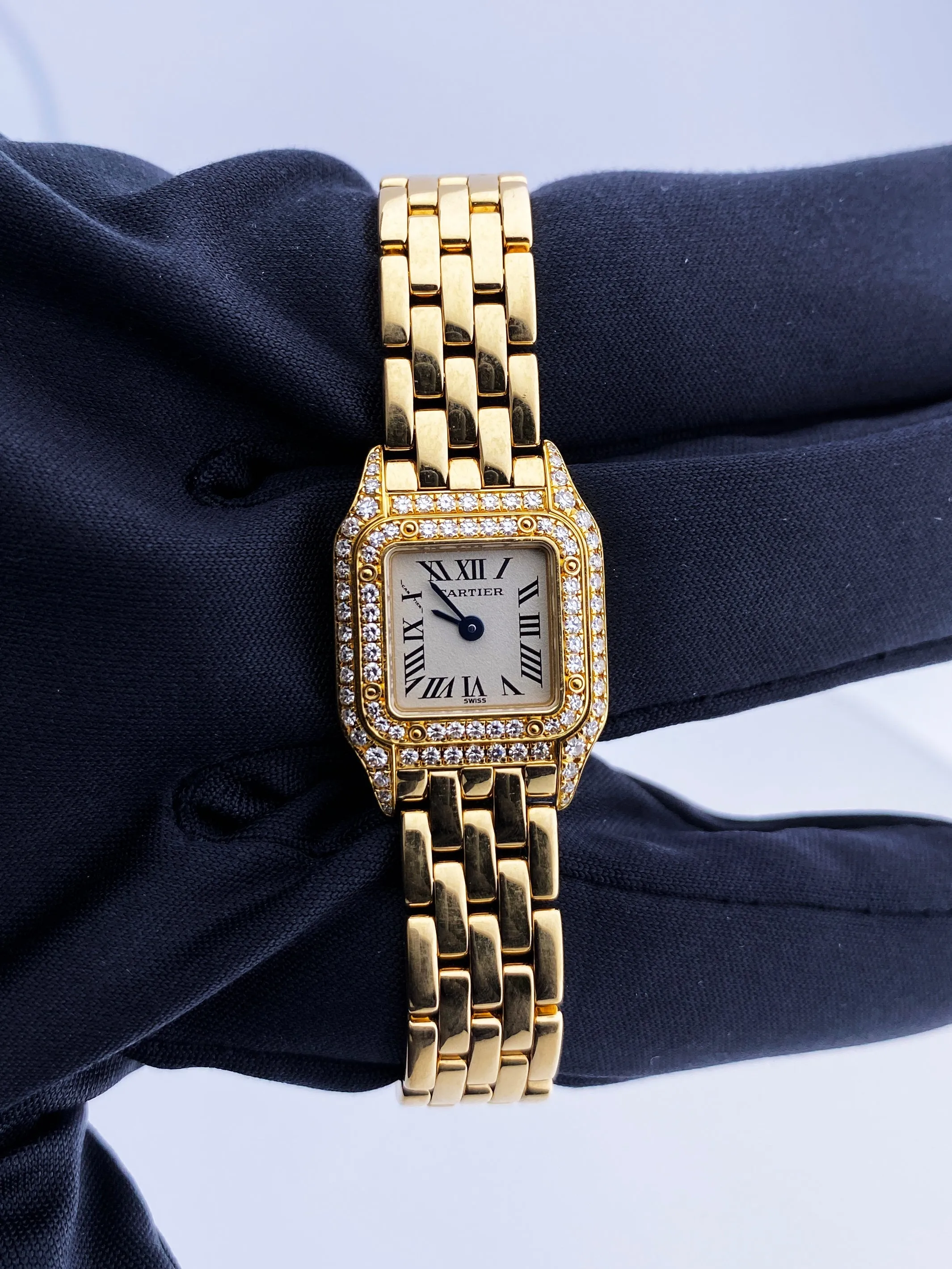 Cartier Panthere Mini 1131-1 18K Yellow Gold & Diamond Set Ladies Watch