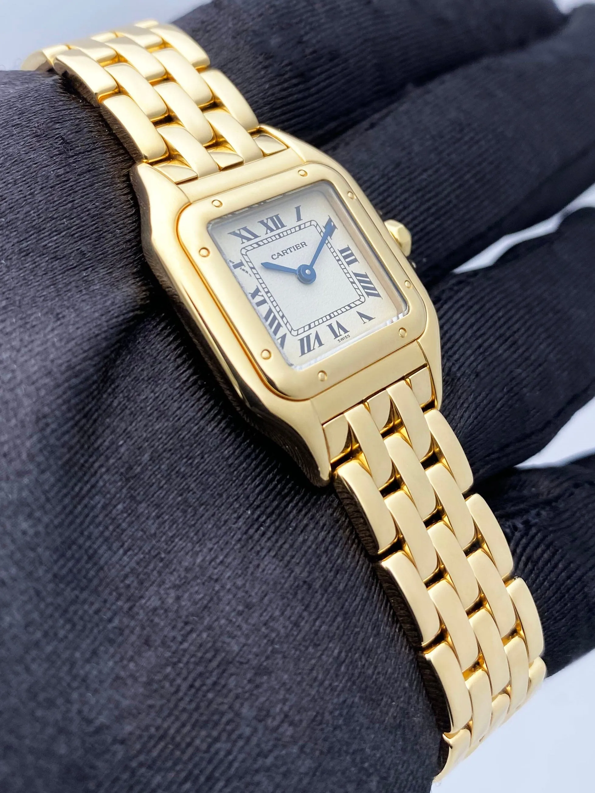 Cartier Panthere W25022B9 18K Yellow Gold Ladies Watch