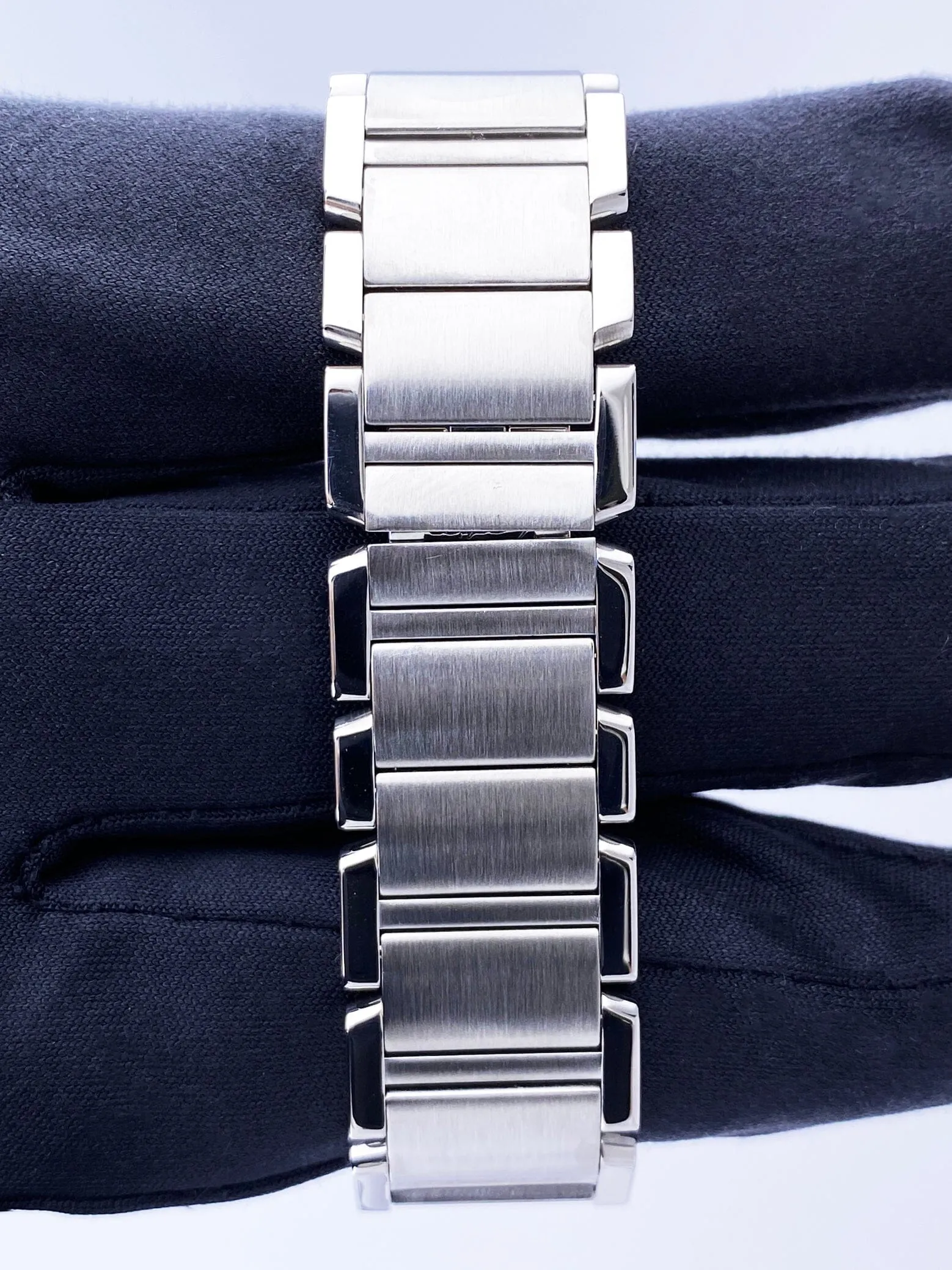 Cartier Tank Francaise W51011Q3 Stainless Steel Midsize Ladies Watch