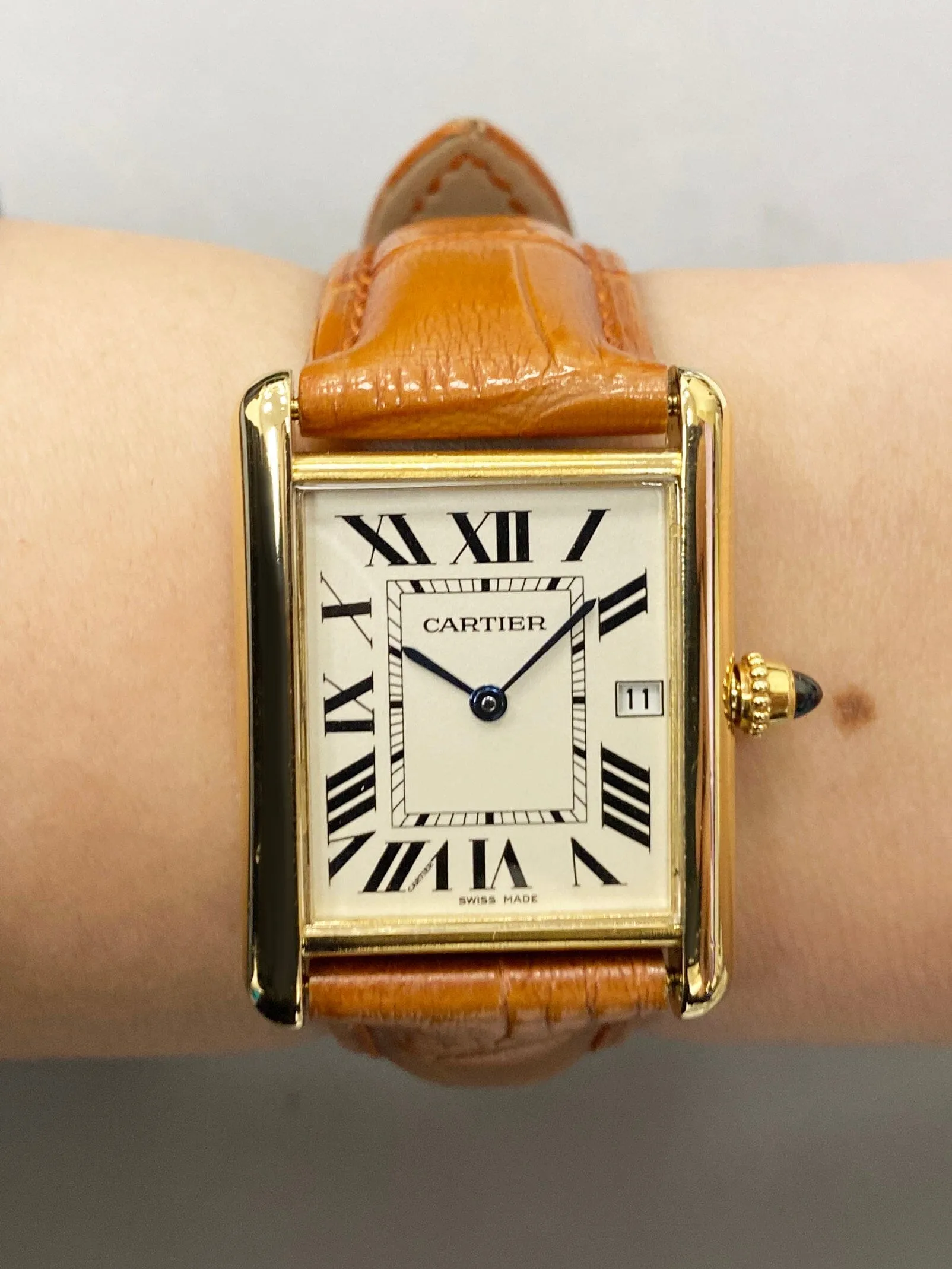 Cartier Tank Louis W1529756 18K Yellow Gold Mens Watch