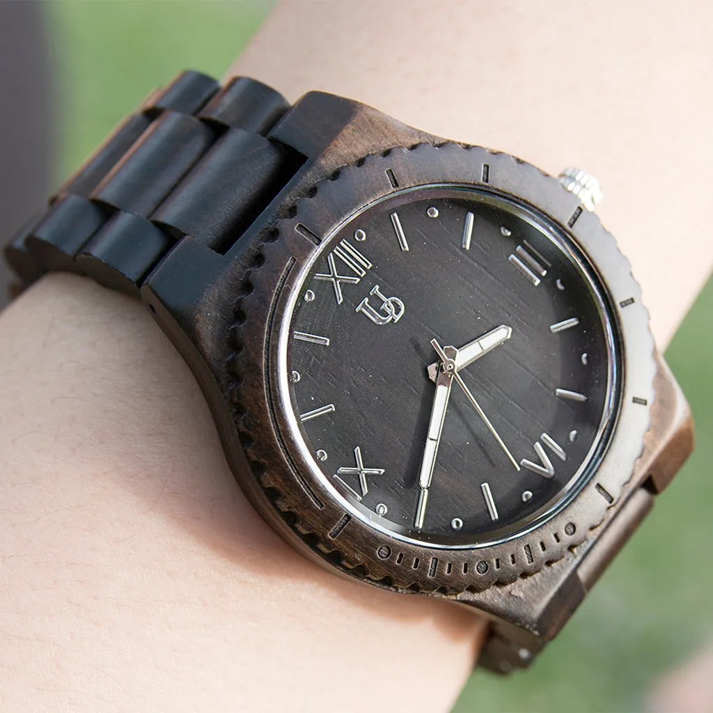 Classic Groomsmen Watches with Personalized Engraving