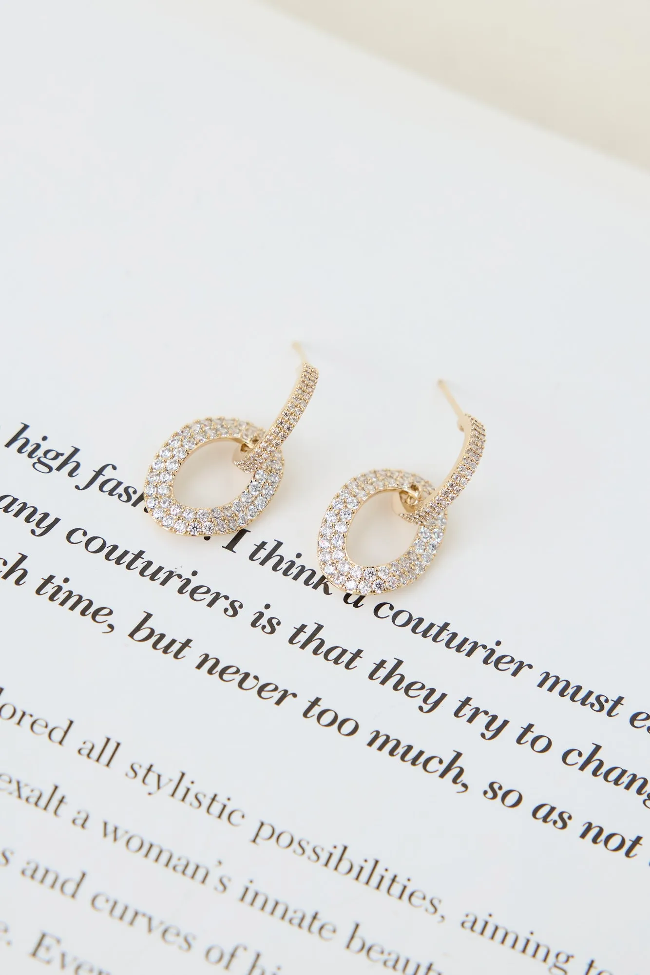 Diamond Love Earrings Gold