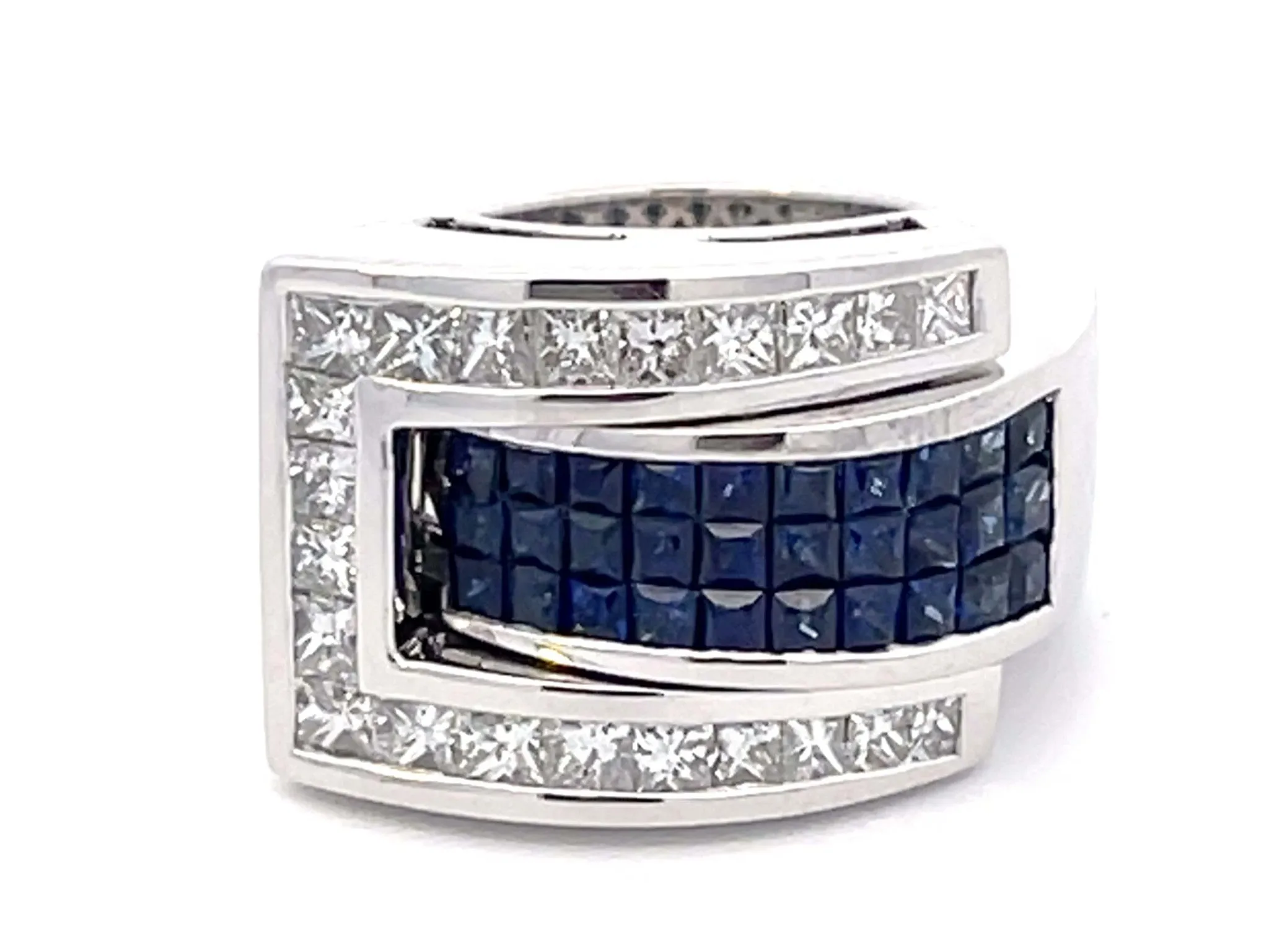Diamond Sapphire Buckle Ring in 18k White Gold