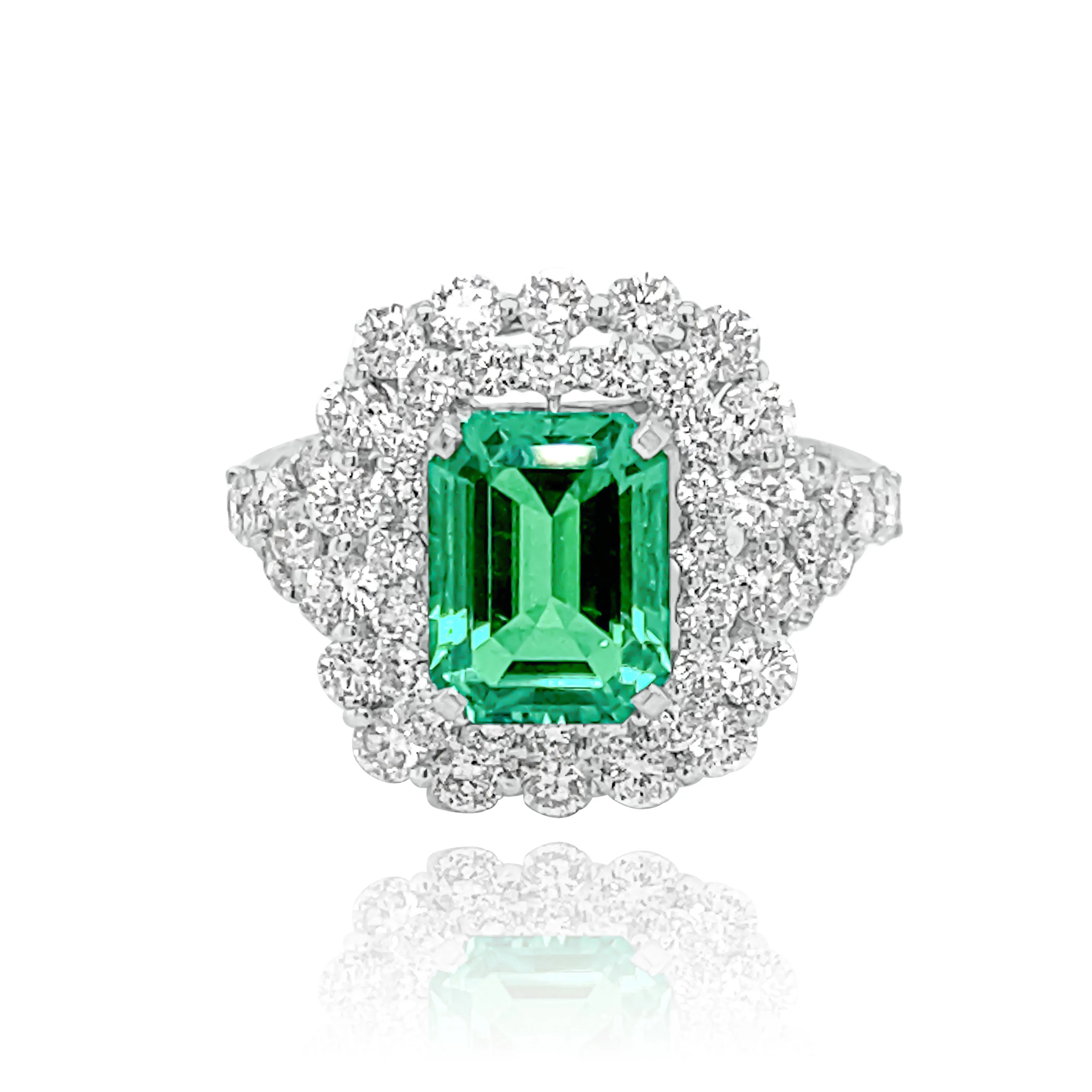 DIAMONDS & EMERALD "THEODORA" RING.