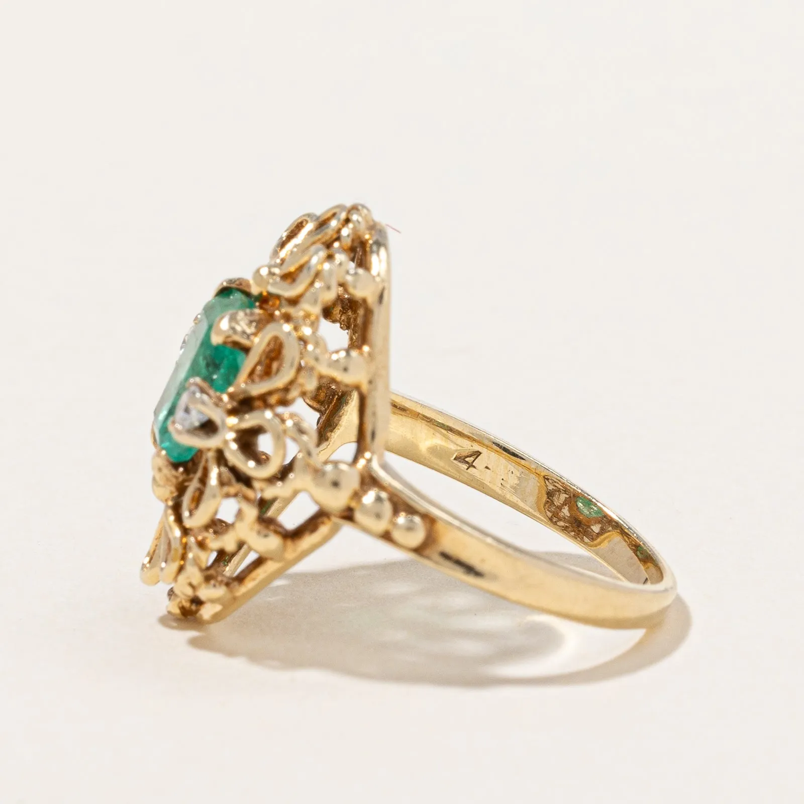 Emerald & Diamond Cocktail Ring | 1.00ct, 0.04ctw | SZ 3.75 |