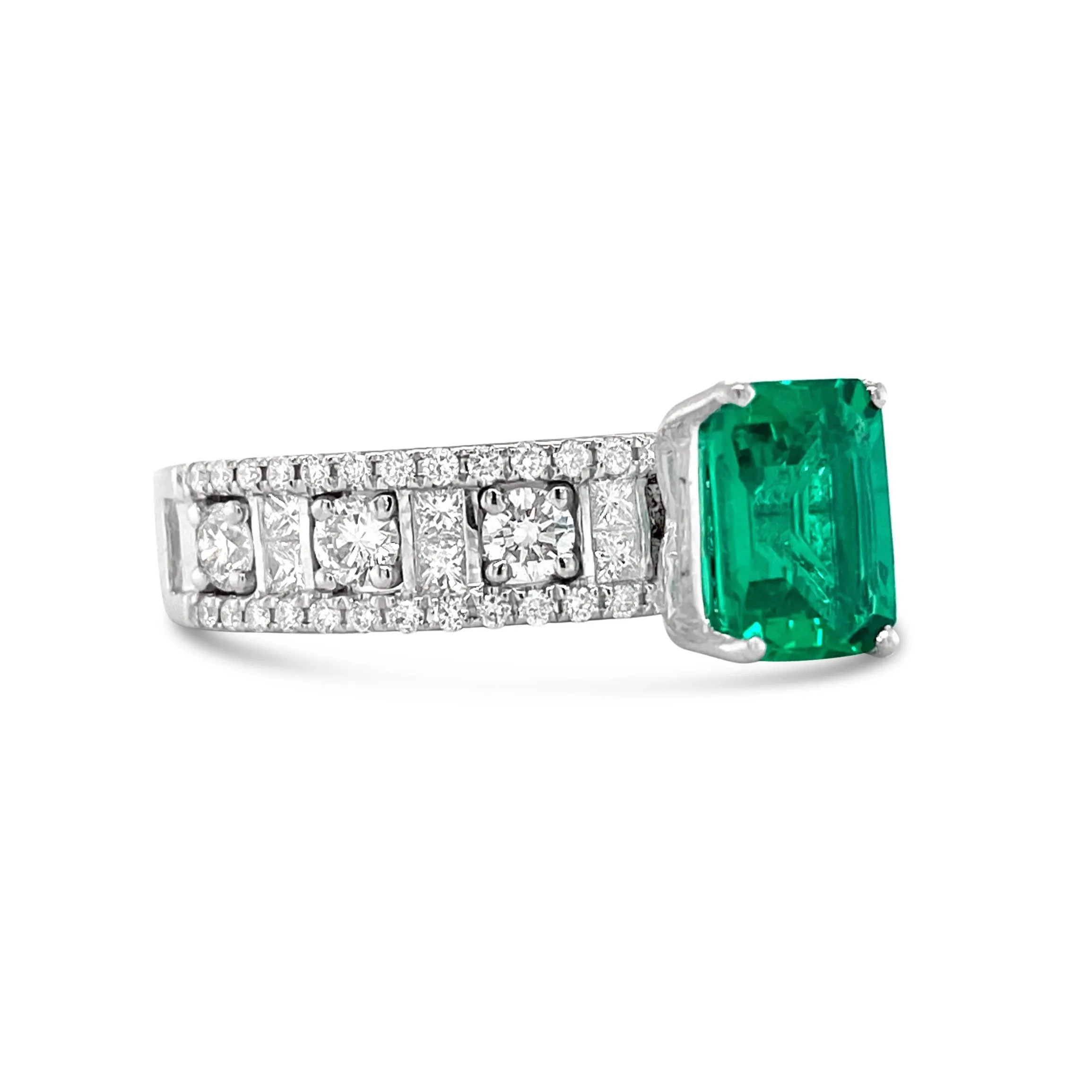 Emerald & Diamonds "Taylor" Ring