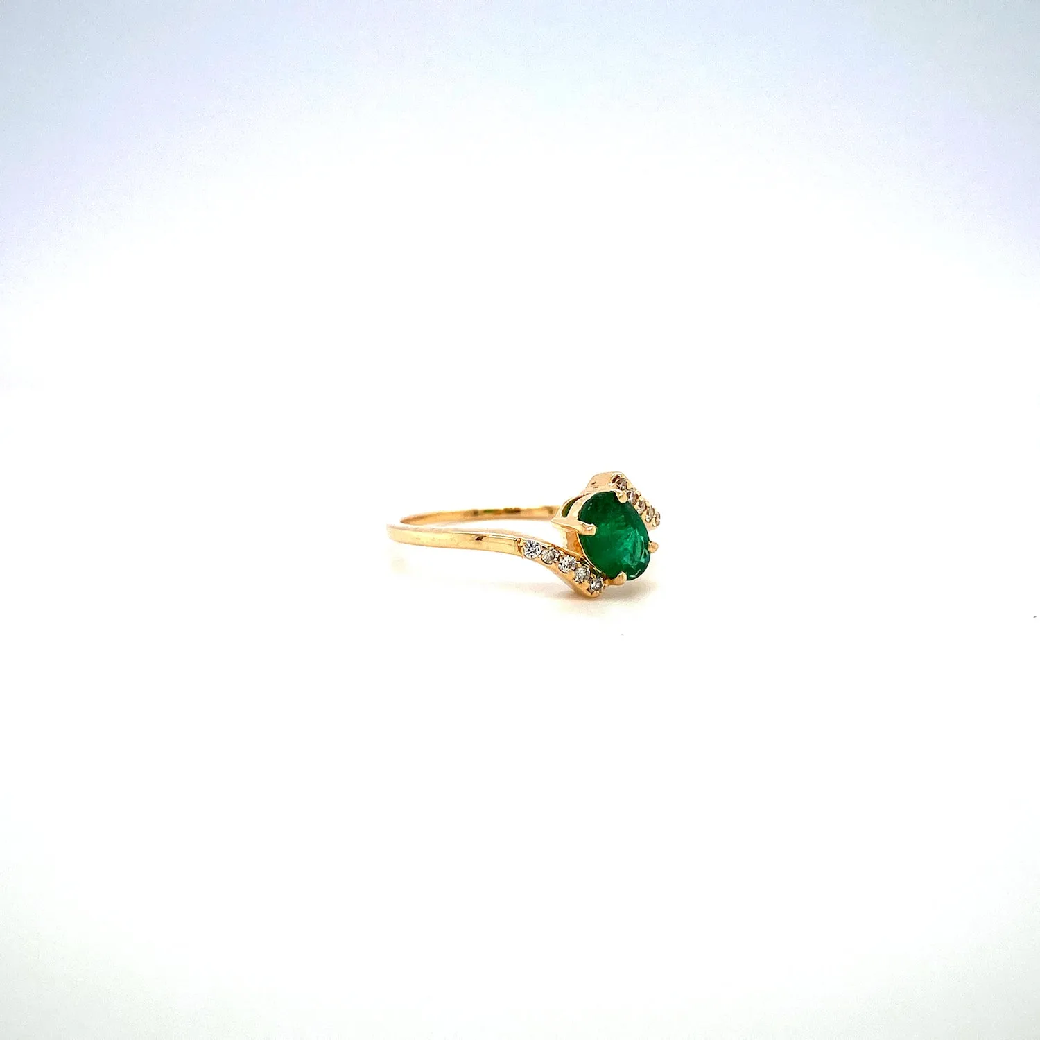 Emerald and Diamond Ring in 14K Yellow Gold - KGR 17184