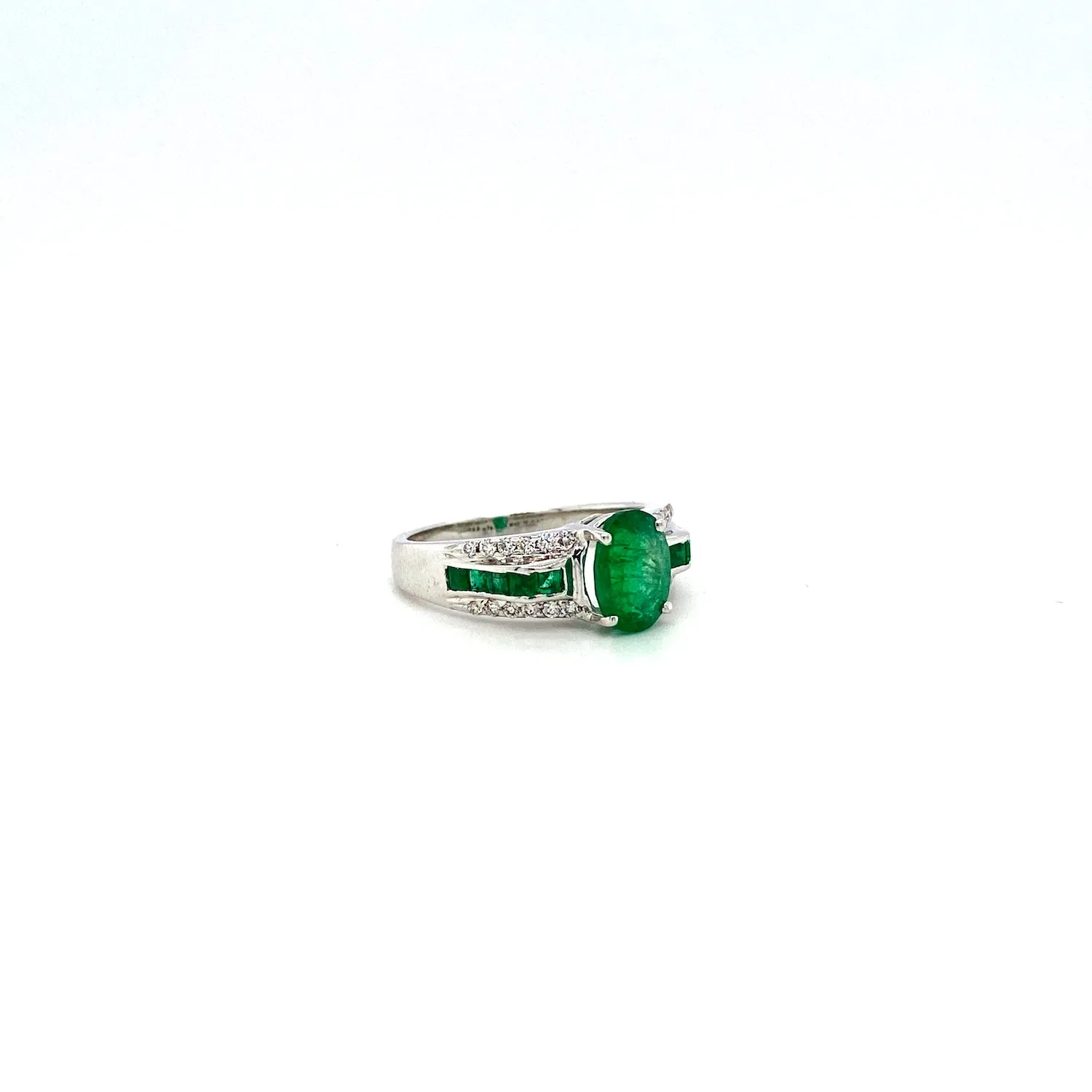 Emerald and Diamond Ring in 18K White Gold - KGR 16086
