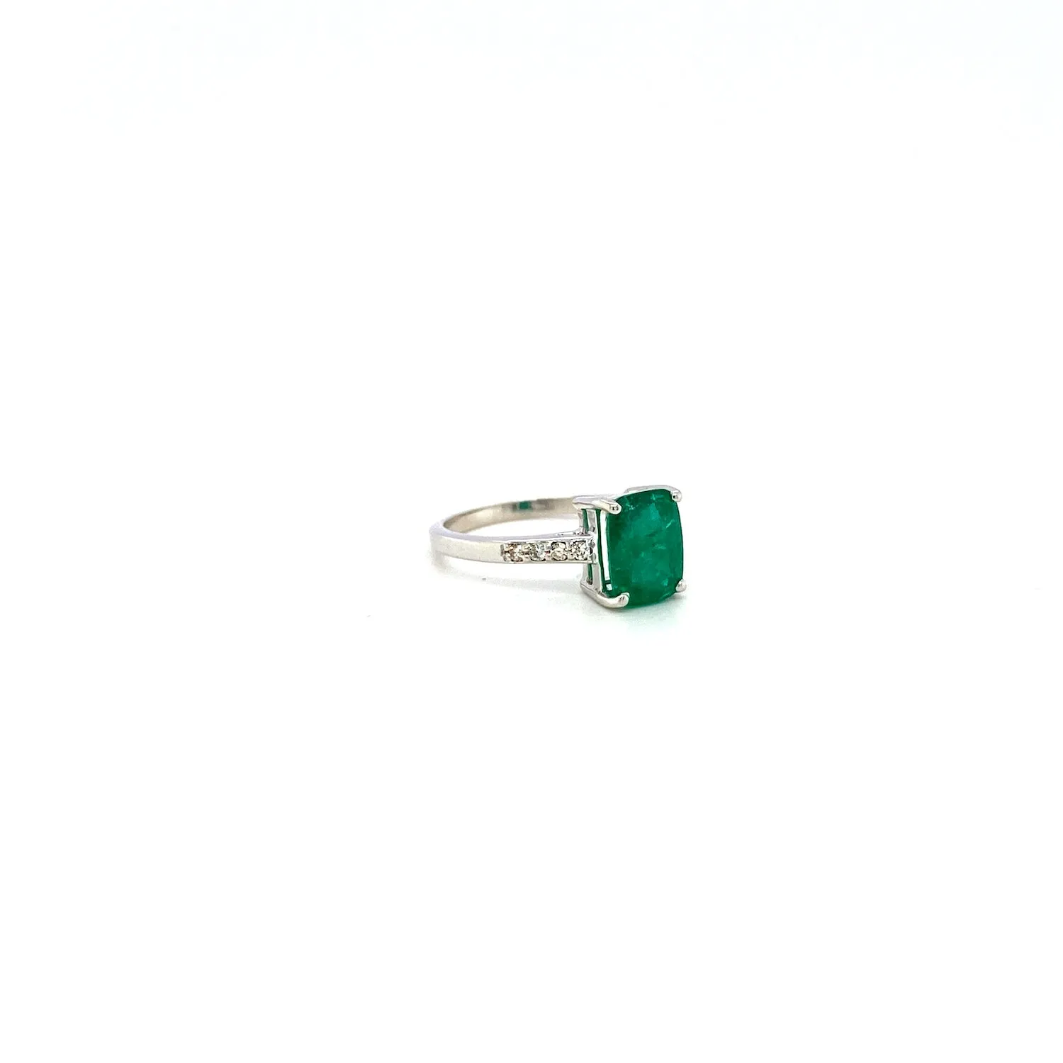 Emerald and Diamond Ring in 18K White Gold - KGR 17109