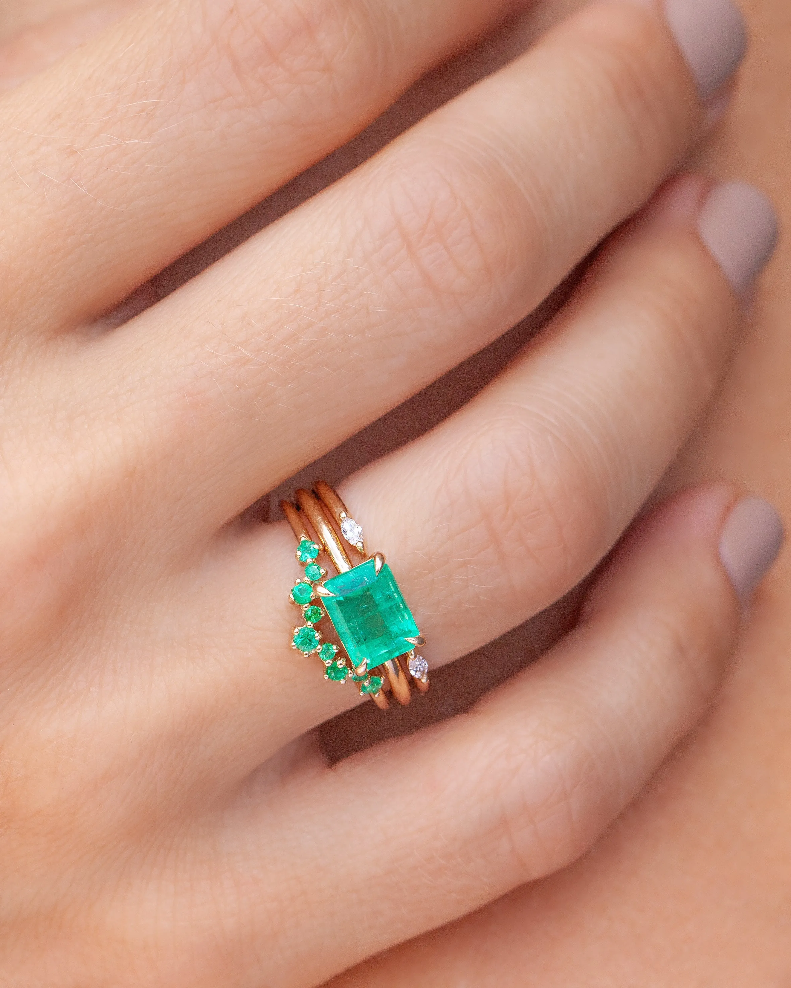 Emerald Aster Band (Ready to Ship size 6.5)