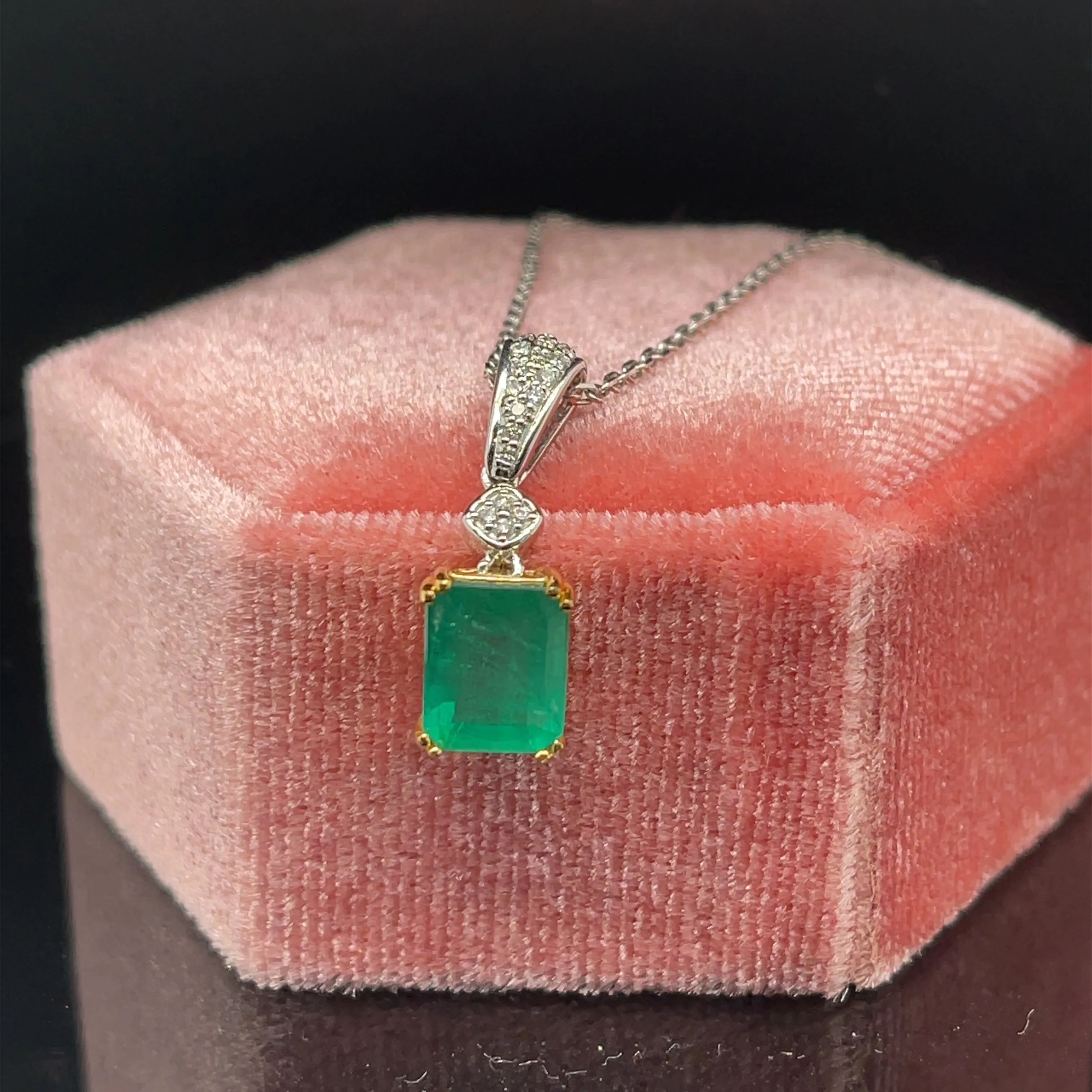 Emerald Solitaire Diamond Drop Pendant in 18k White Gold - (#73-PDEME013251)