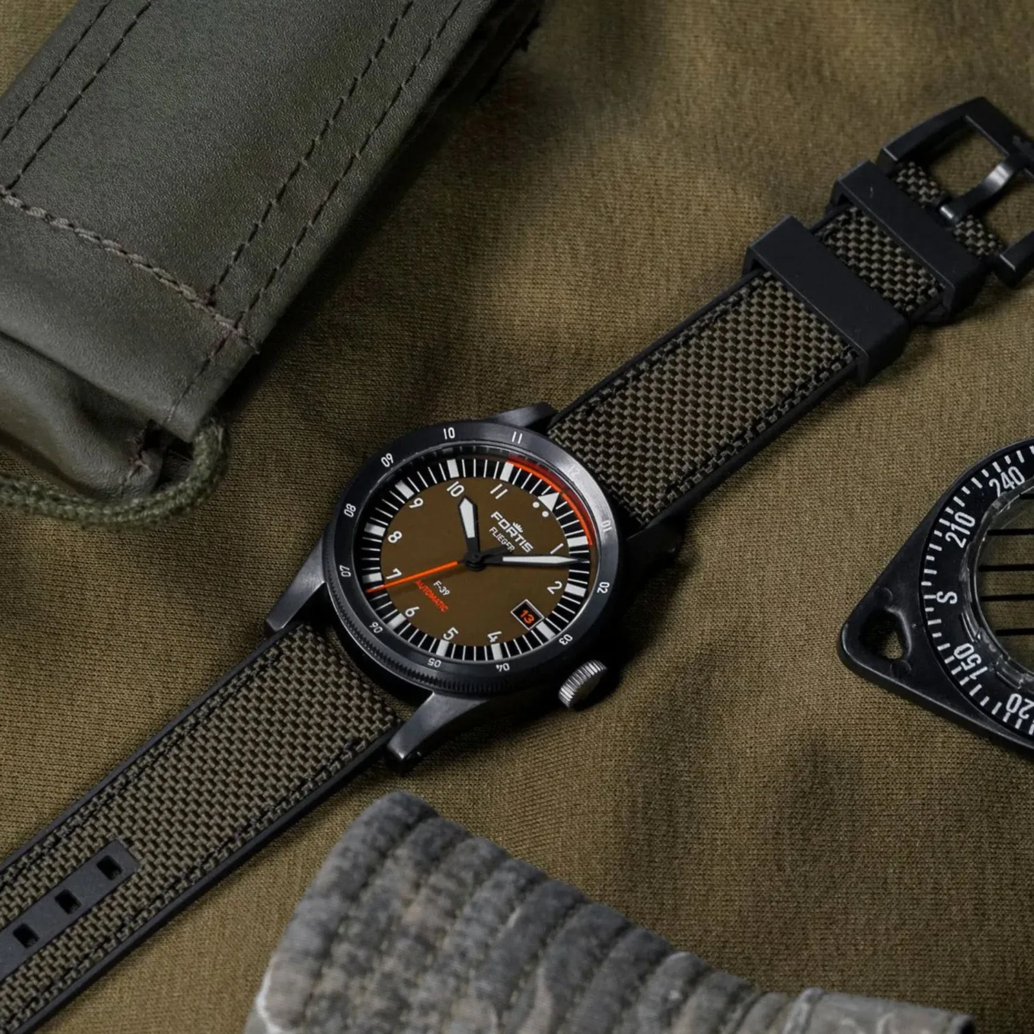 Fortis Flieger F-39 WERK 7 Tactical Green Limited Edition Automatic – F4220029