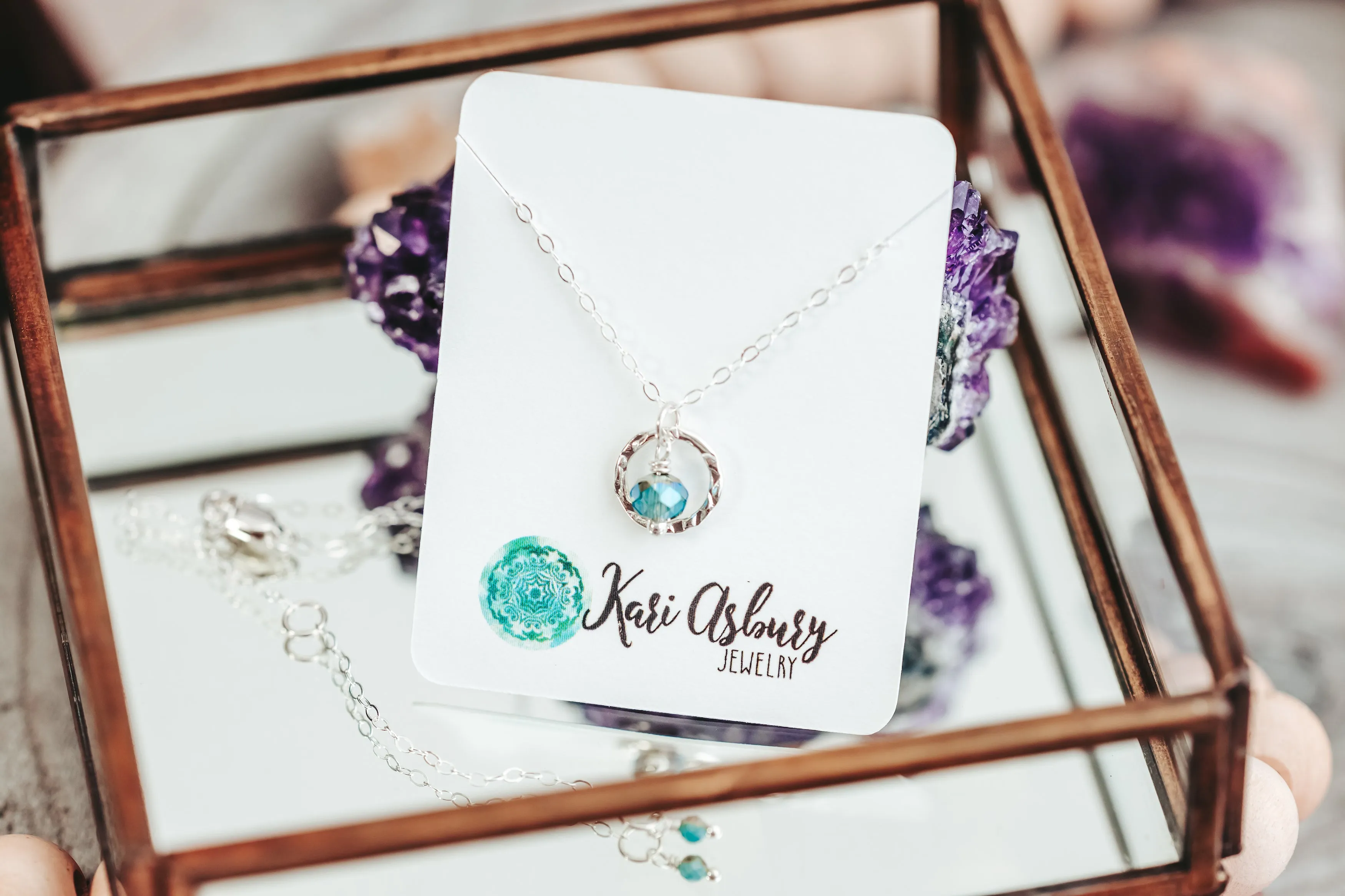 Green Shimmer Crystal Necklace