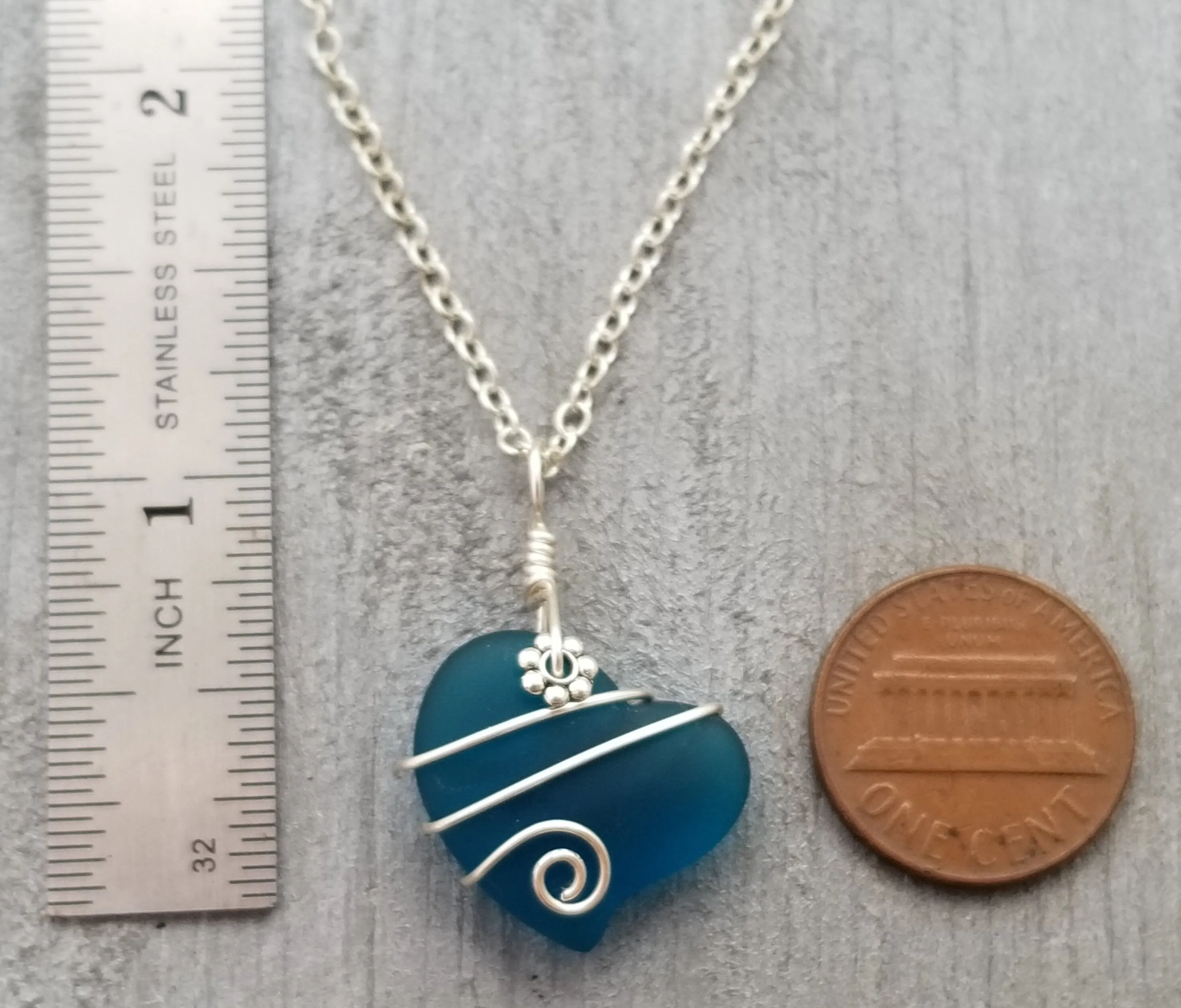 Hawaiian Jewelry Sea Glass Necklace, Teal Wire Wrapped Necklace Heart Necklace, Beach Jewelry For Girls Sea Glass Jewelry For Women