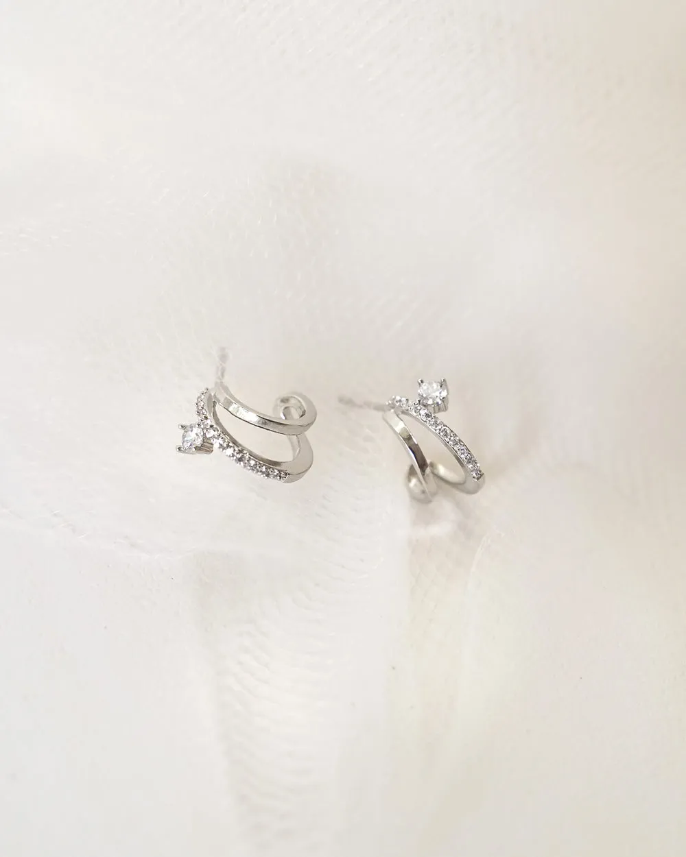 INTRIGUE Hoop Earrings in Silver