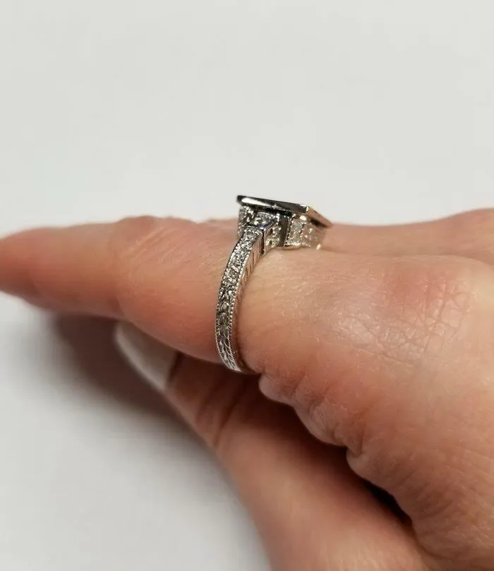 LADIES 14k WHITE GOLD 2.65ct PRINCESS CUT EMERALD 1/4ct ROUND DIAMOND HALO RING