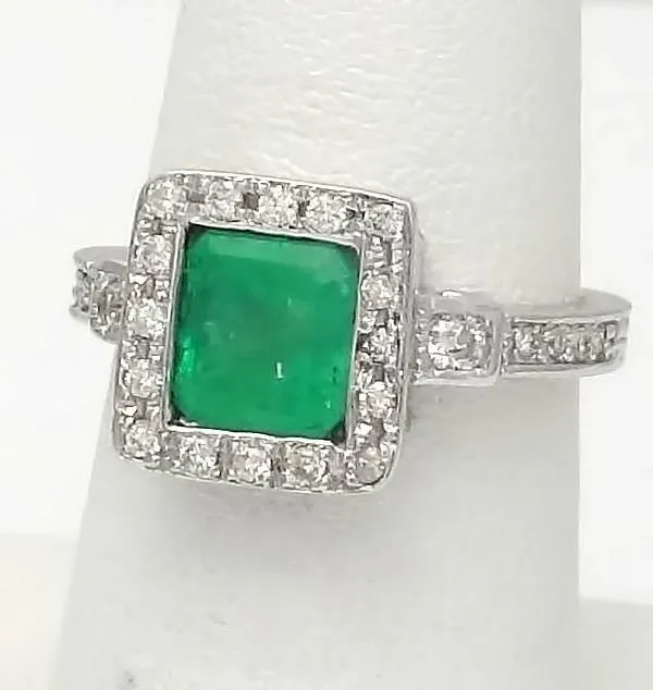 LADIES 14k WHITE GOLD 2.65ct PRINCESS CUT EMERALD 1/4ct ROUND DIAMOND HALO RING
