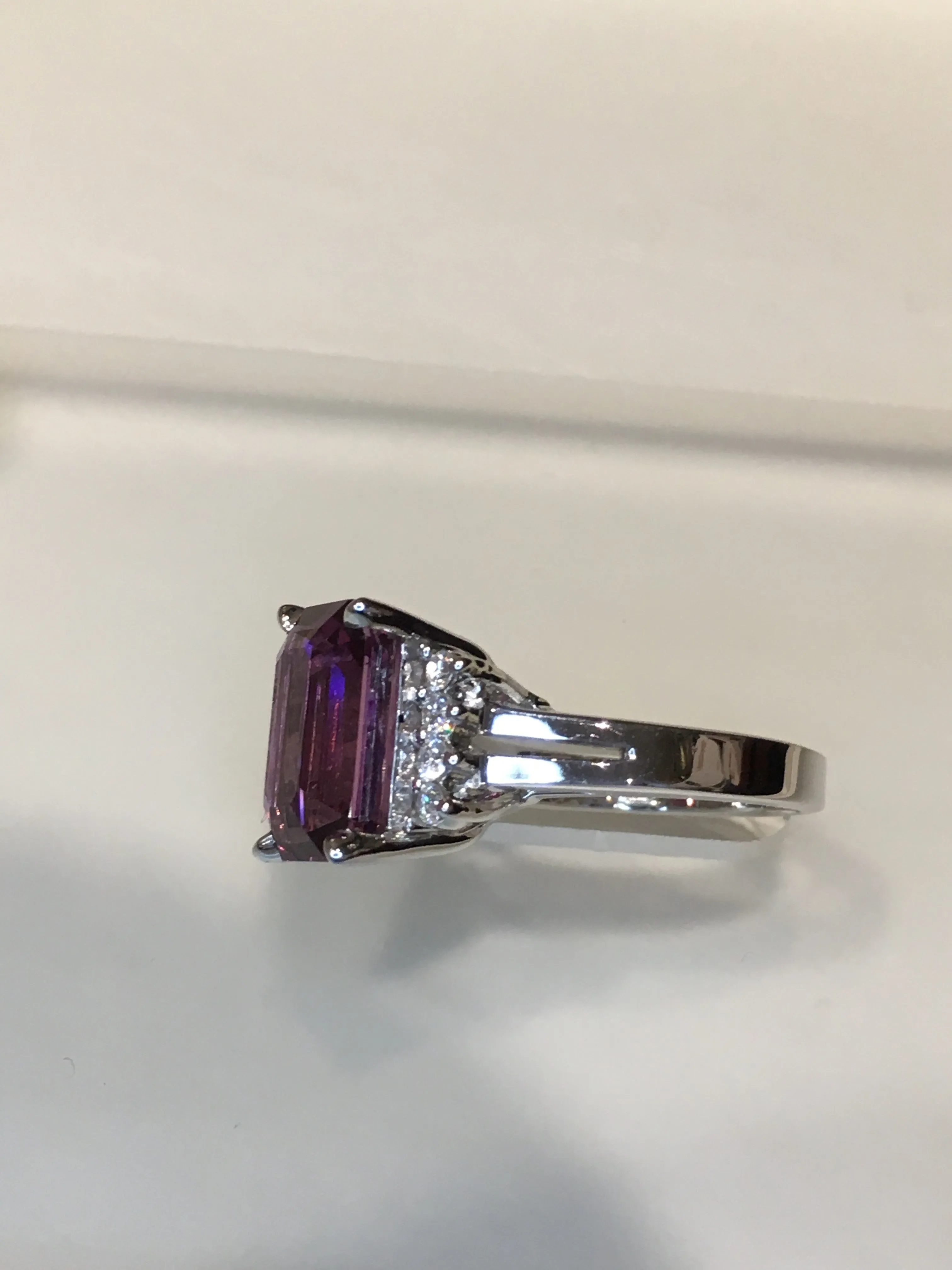 Le Joaillier Collection Spinel Ring