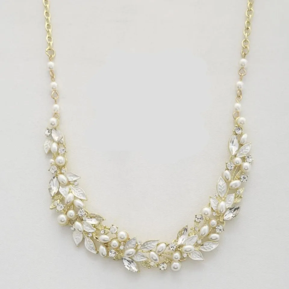 Leaf Pattern Pearl Crystal Necklace and Earring Set