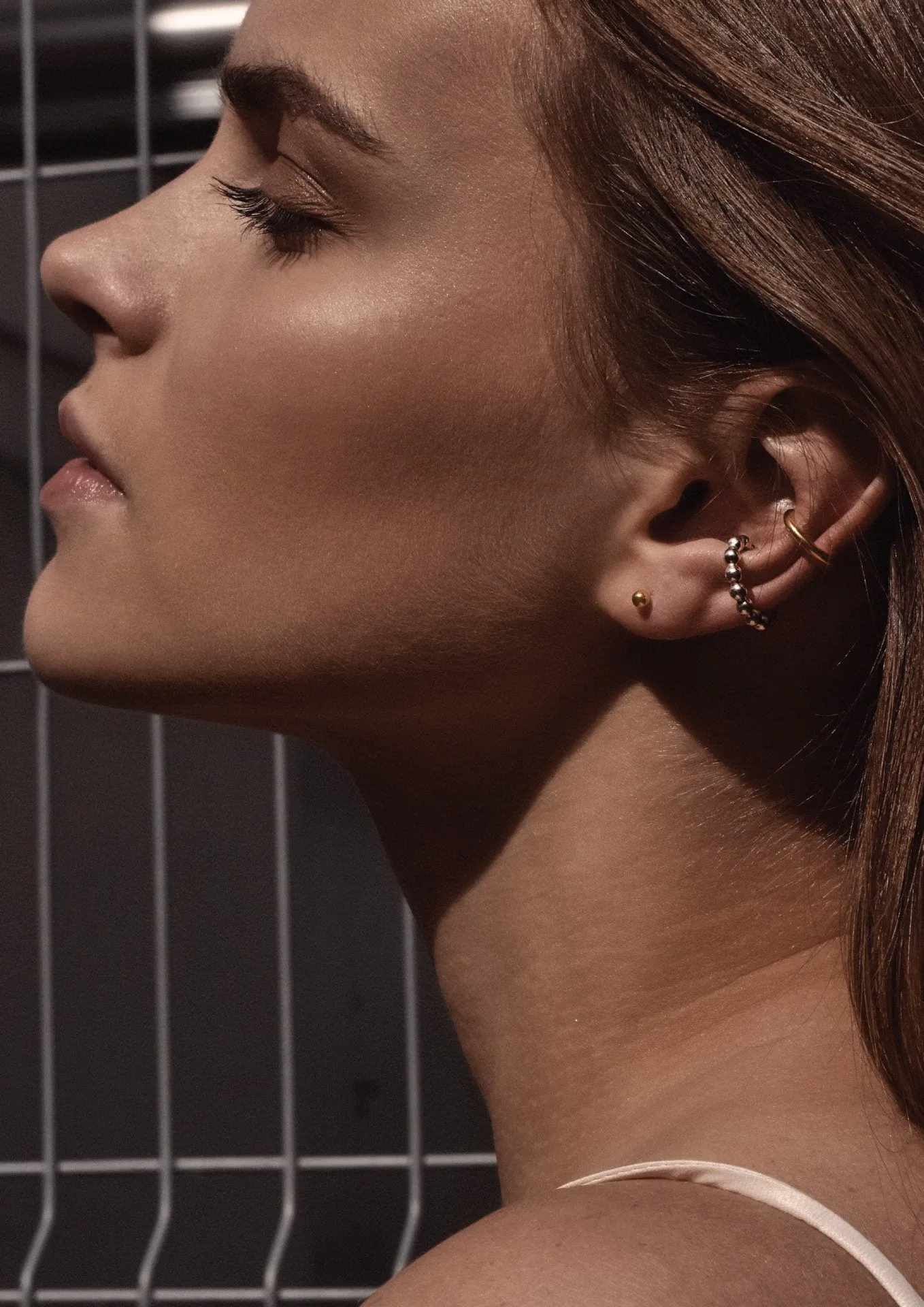 Line Ear Cuff Gold