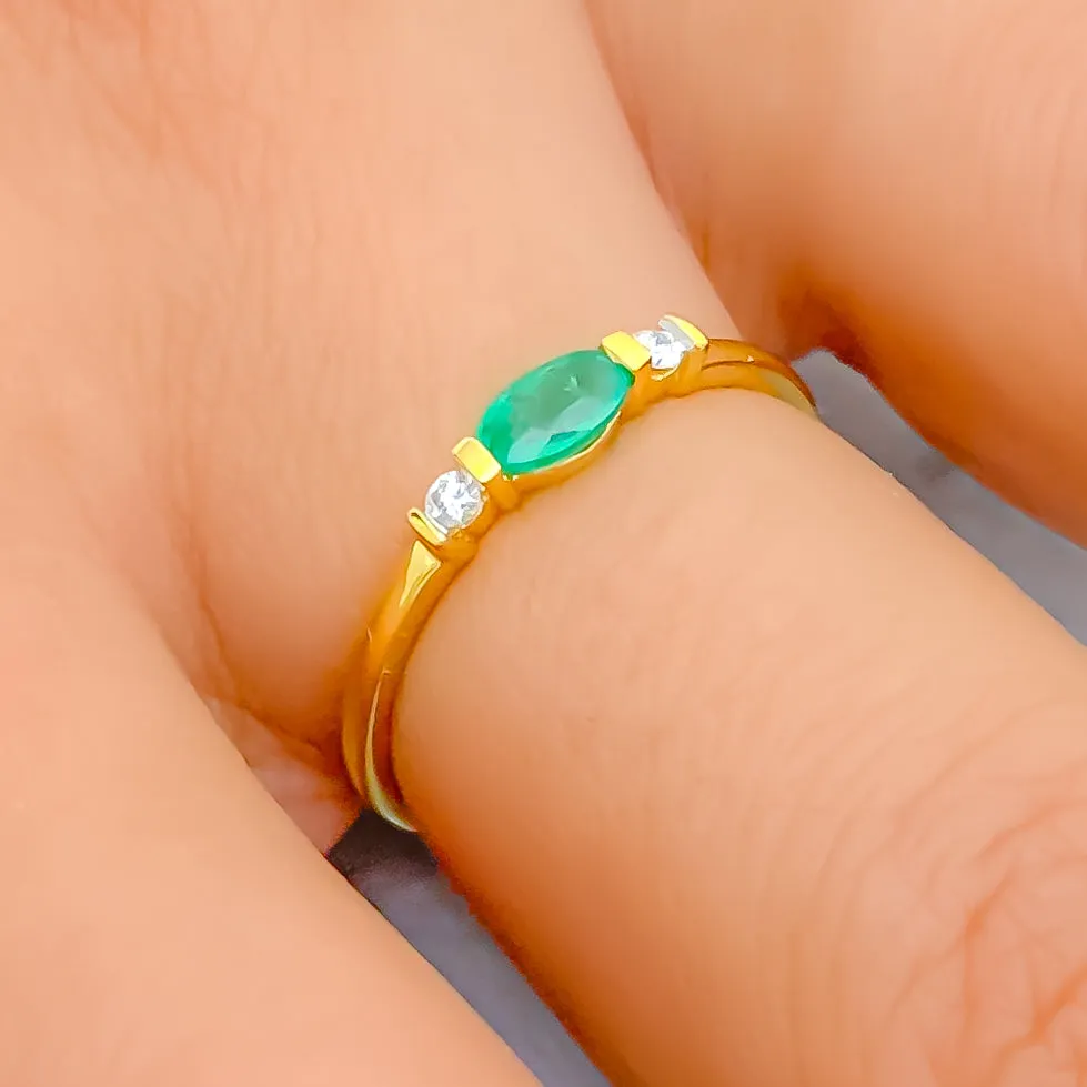 Minimalist Sleek 18K Gold   Diamond Ring