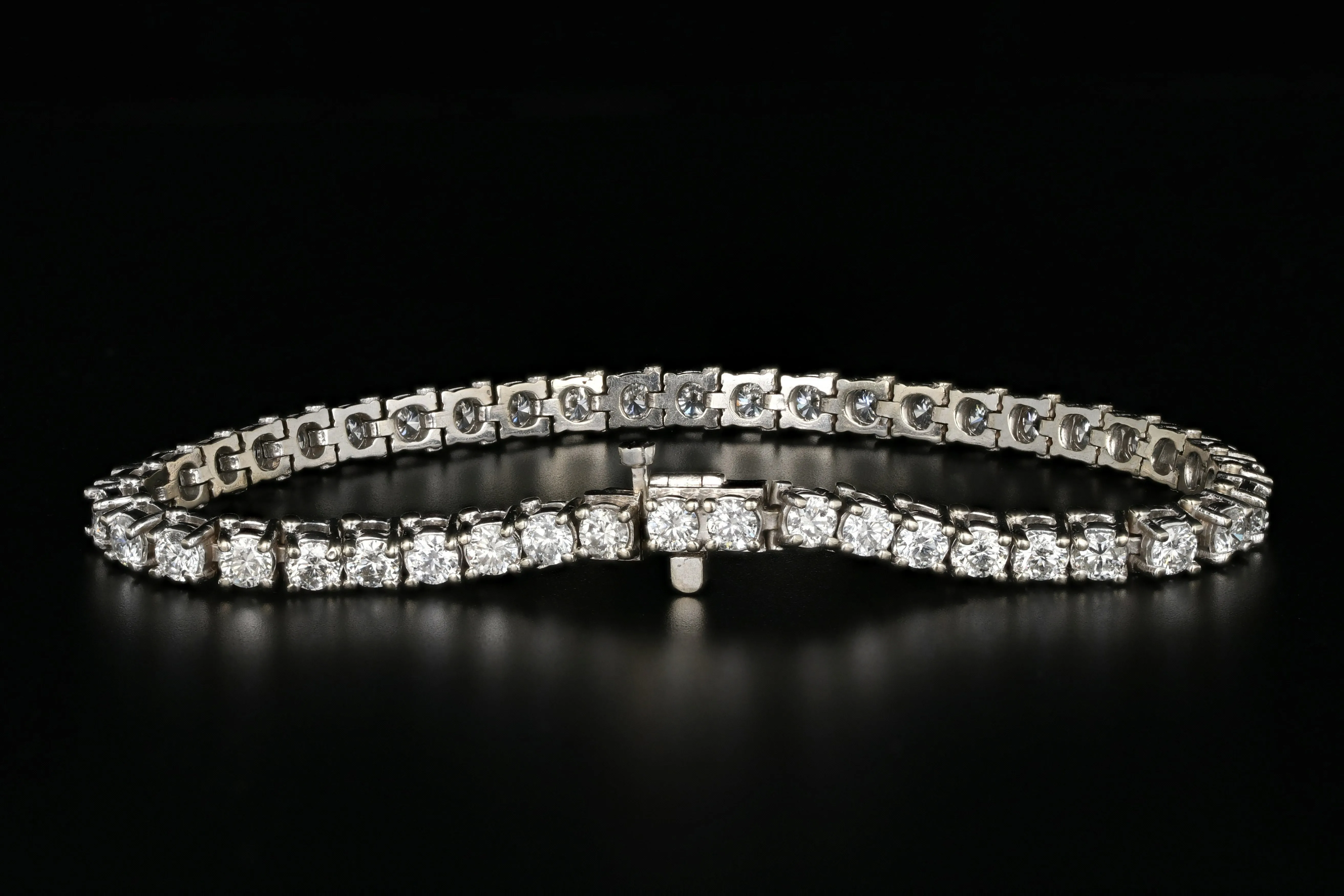 Modern 14K White Gold 7.5 Carat Diamond Weight Total Tennis Bracelet